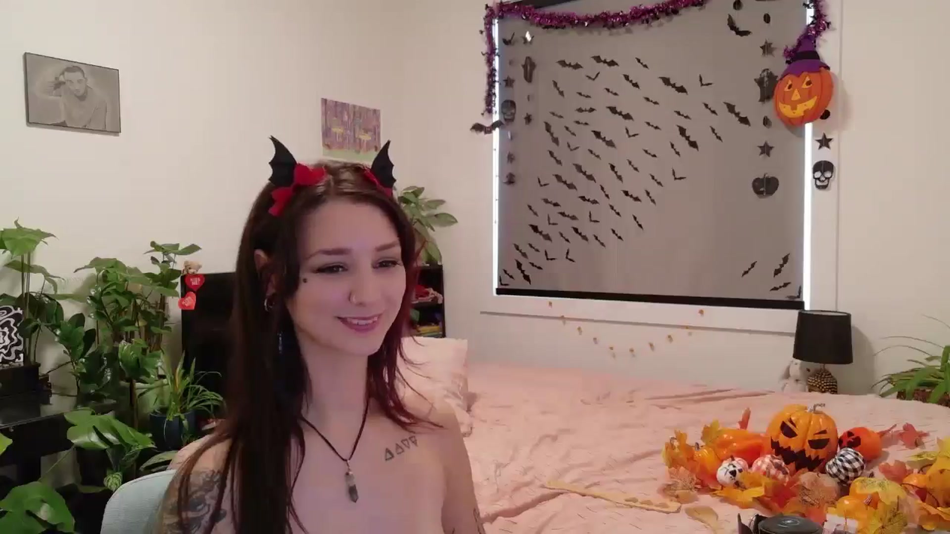 Gallery image thumbnail from ShyBabyy's myfreecams stream on, 10/28/2025, 23:33 image 10 of 20
