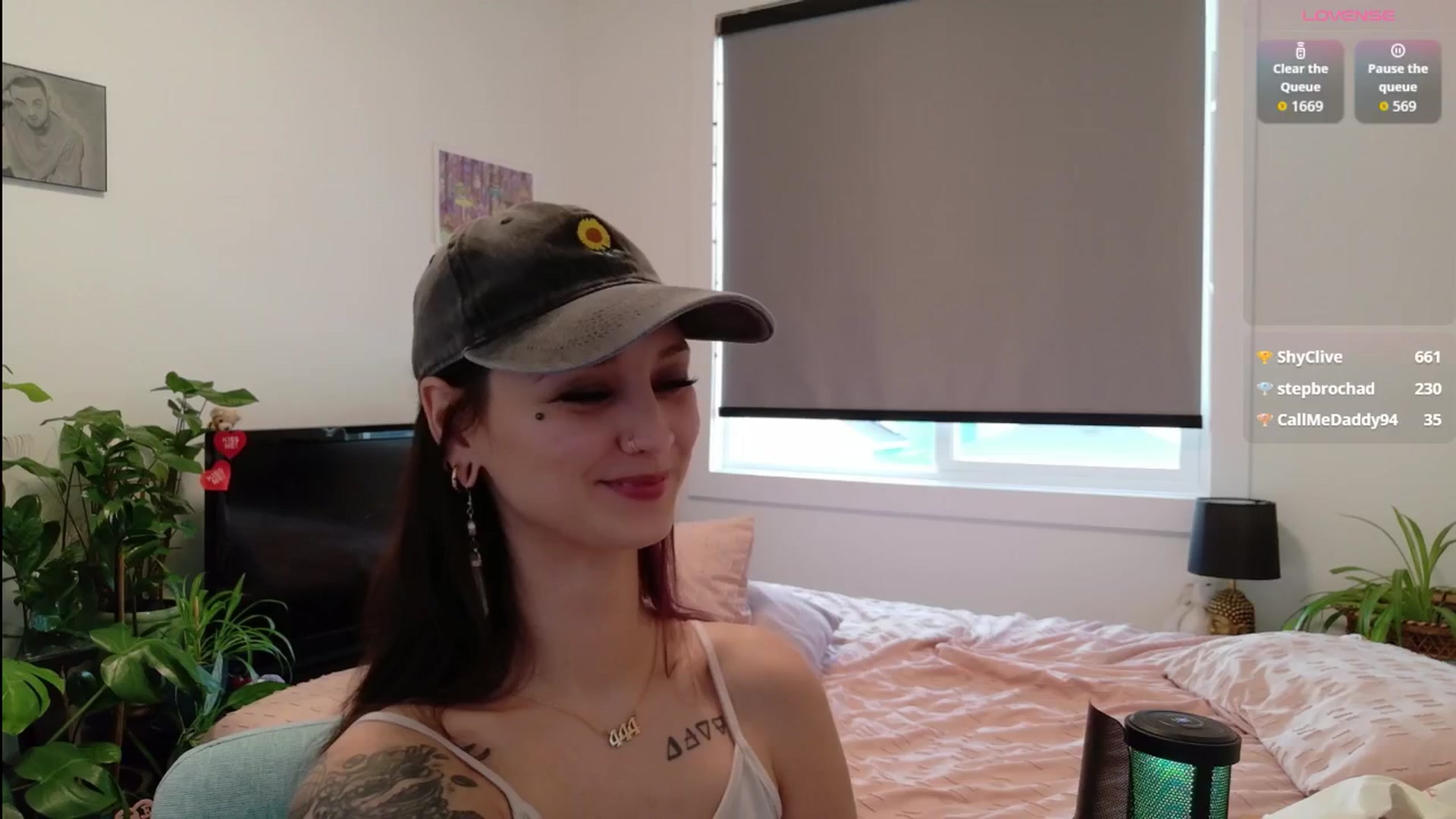 Gallery image thumbnail from ShyBabyy's myfreecams stream on, 11/10/2025, 21:14 image 16 of 20