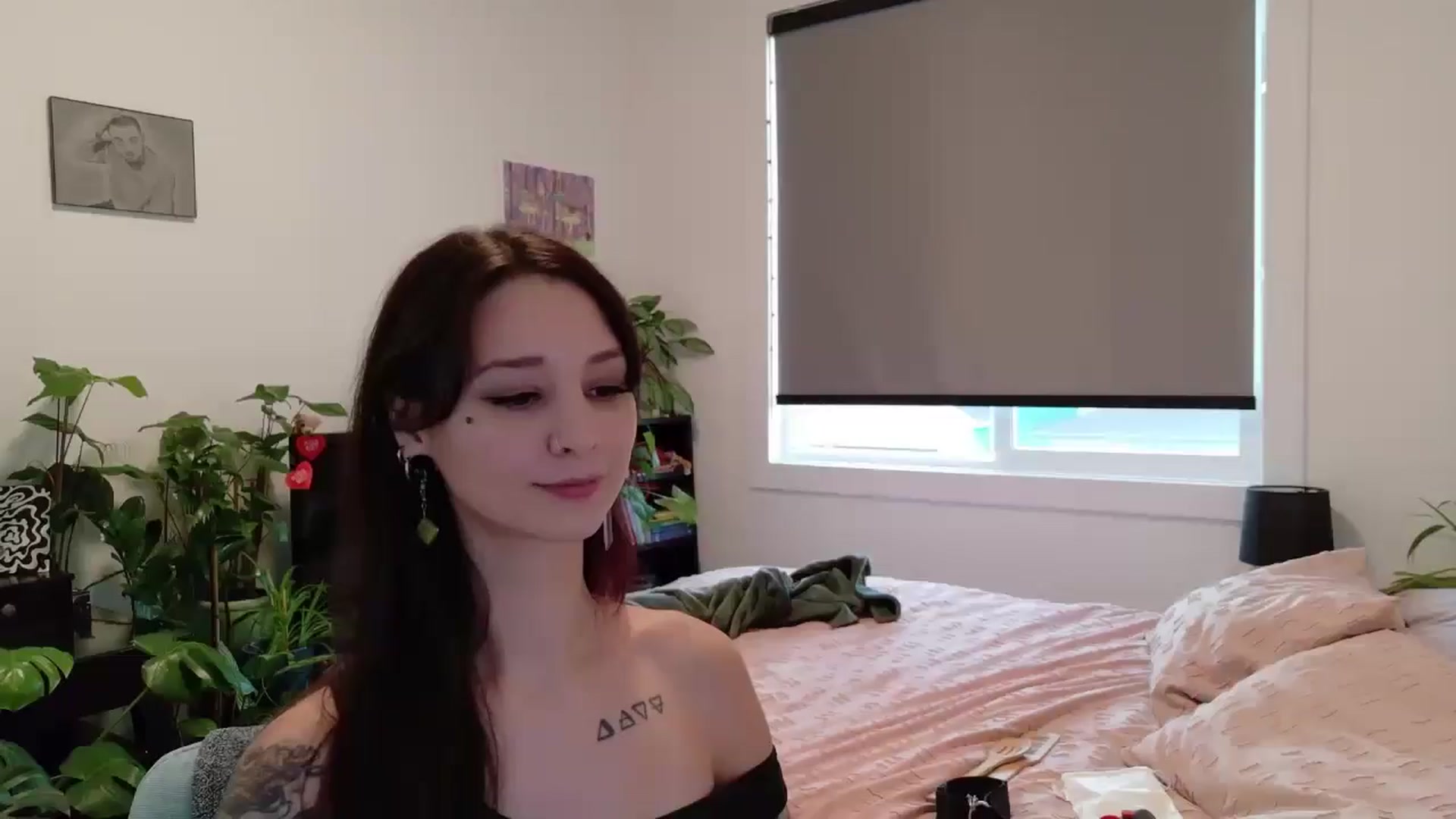 Gallery image thumbnail from ShyBabyy's myfreecams stream on, 11/13/2025, 21:16 image 1 of 20