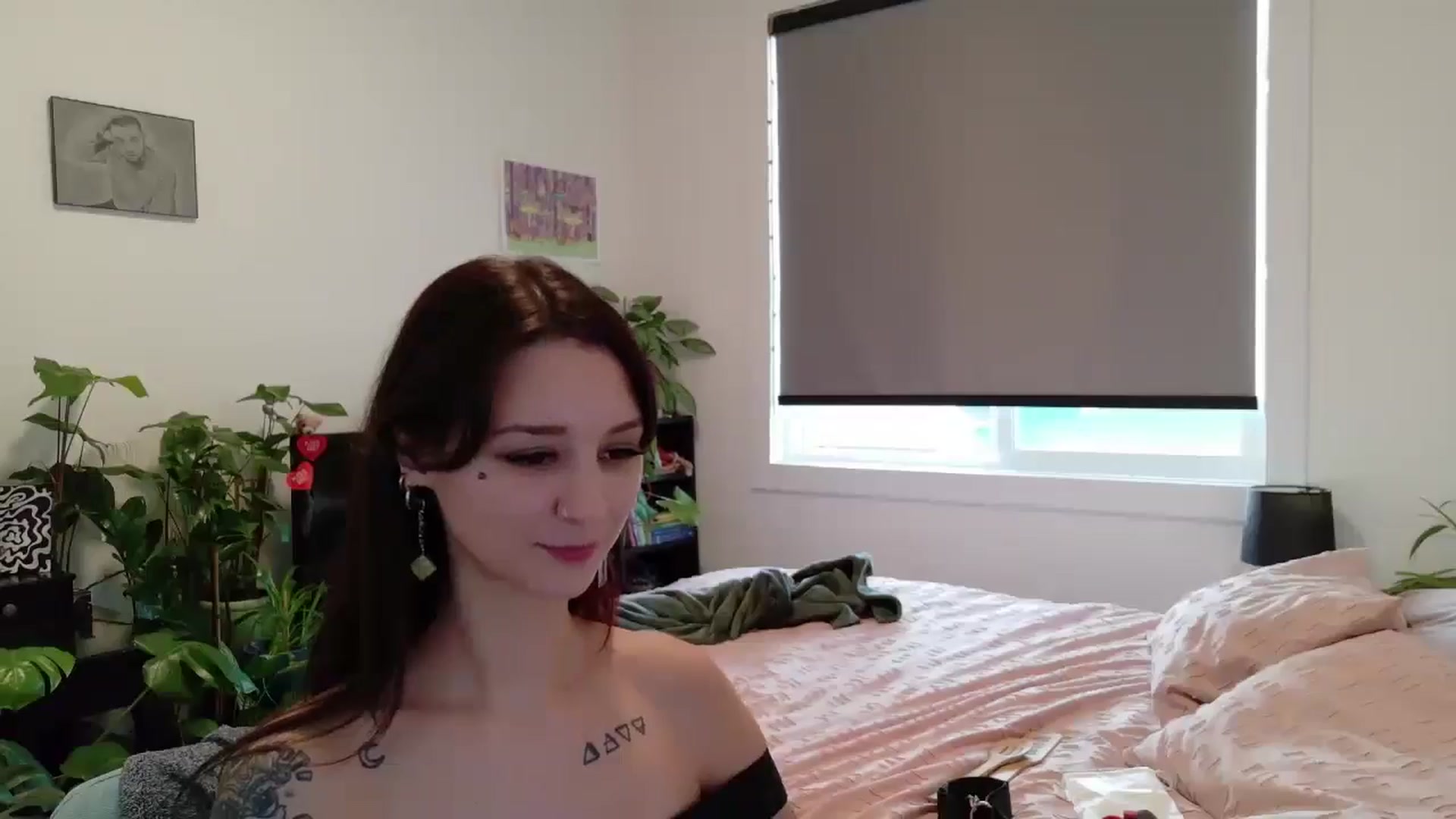 Gallery image thumbnail from ShyBabyy's myfreecams stream on, 11/13/2025, 21:16 image 14 of 20