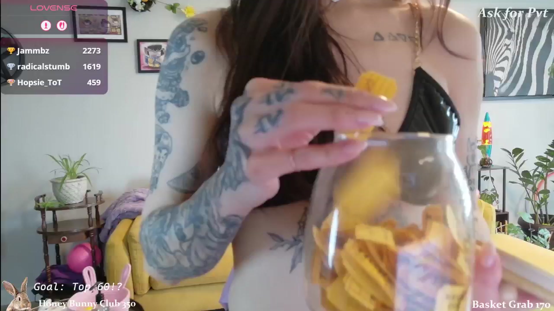 Gallery image thumbnail from ShyBabyy's myfreecams stream on, 04/06/2026, 22:22 image 9 of 20