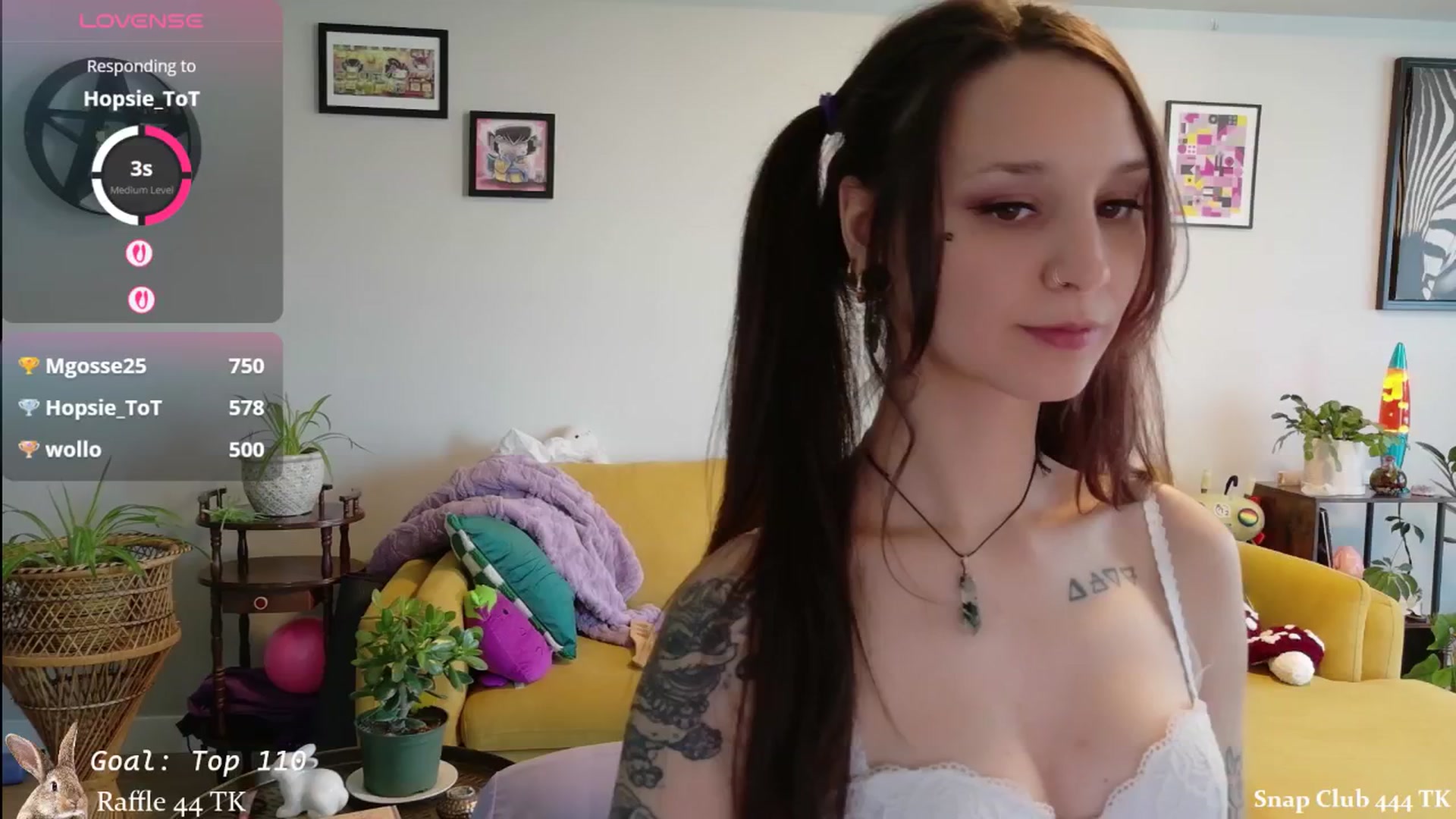 Gallery image thumbnail from ShyBabyy's myfreecams stream on, 04/17/2026, 22:32 image 18 of 20