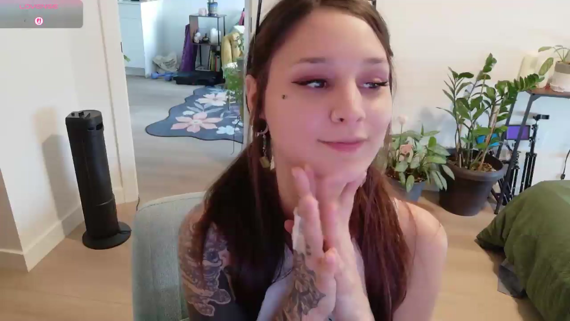 Gallery image thumbnail from ShyBabyy's myfreecams stream on, 08/01/2026, 24:03 image 2 of 20
