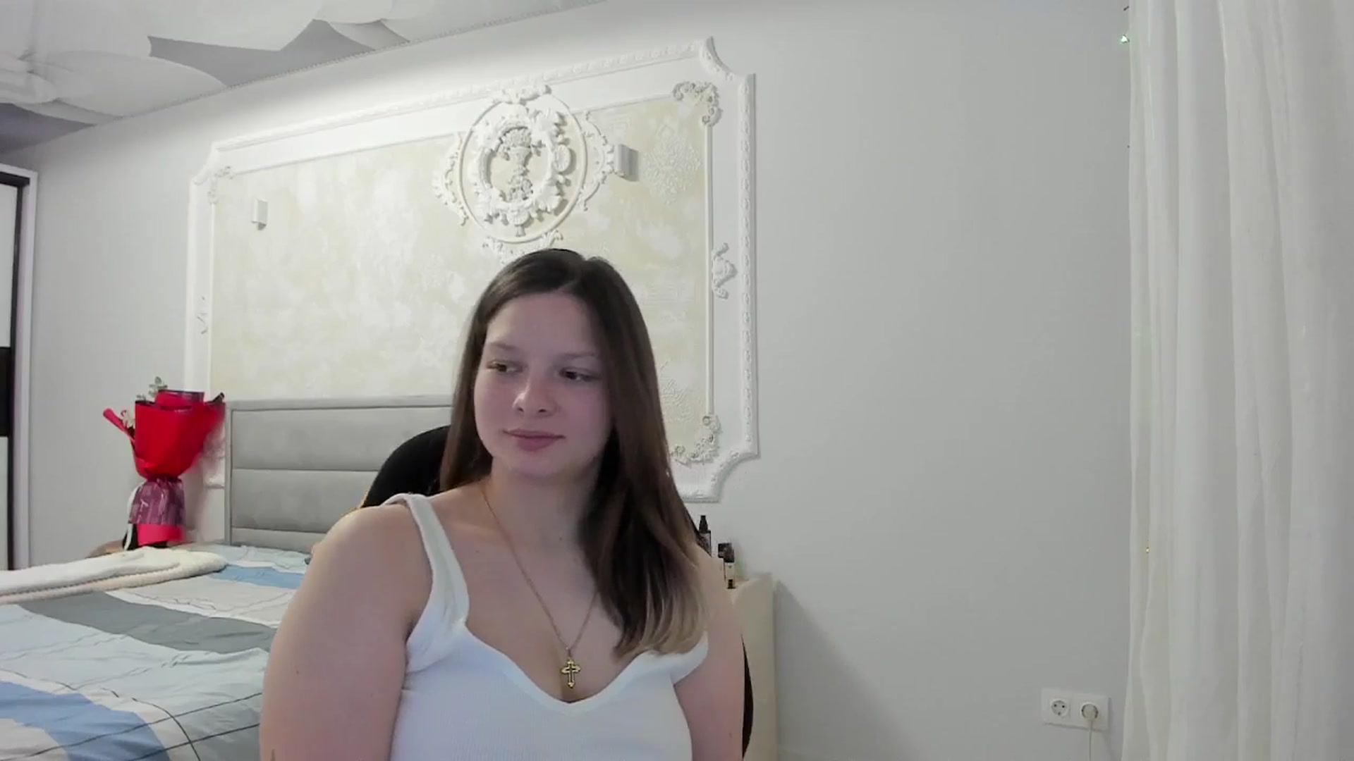 Gallery image thumbnail from ShyCelline's myfreecams stream on, 04/12/2026, 22:15 image 17 of 20