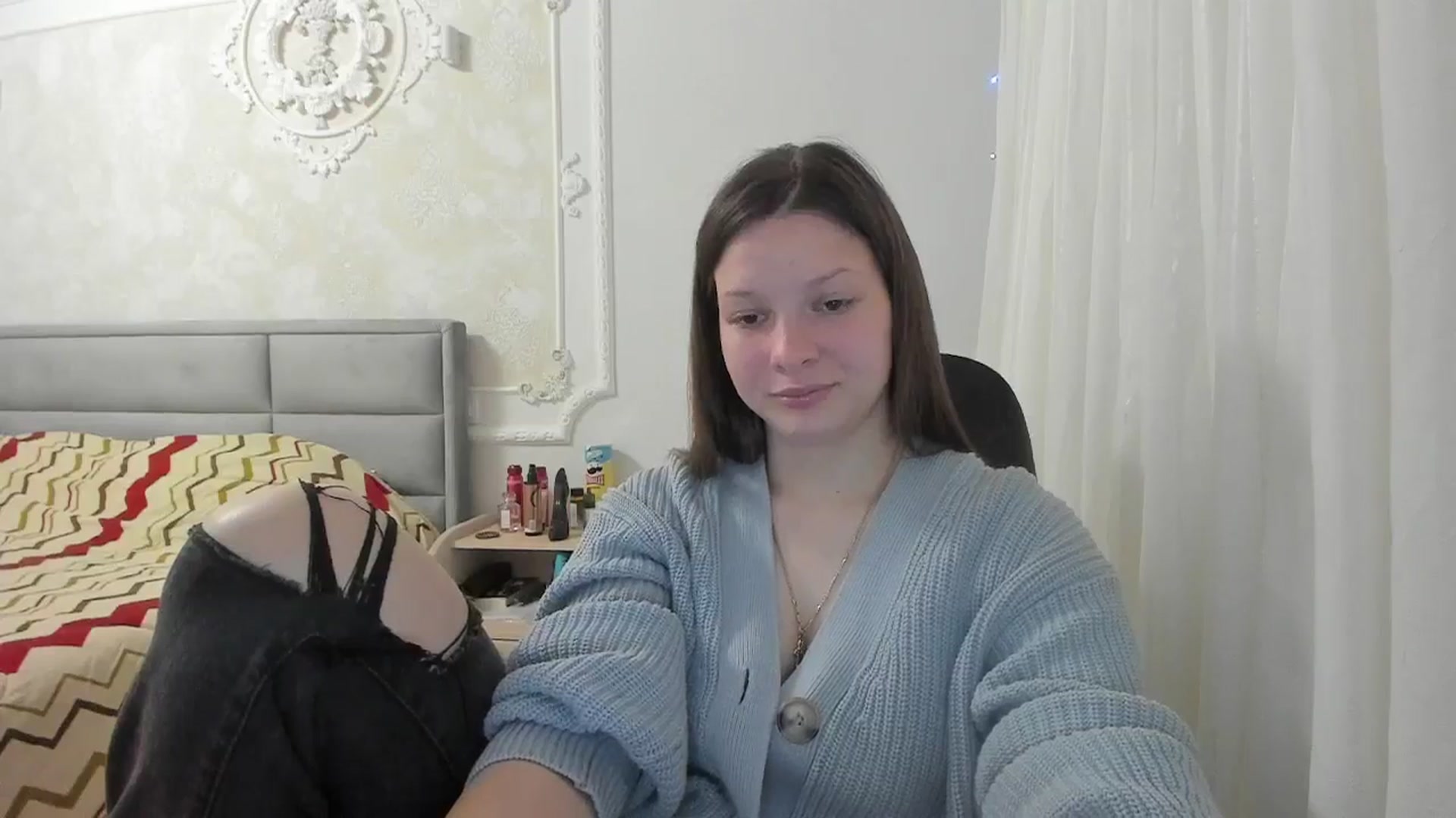 Gallery image thumbnail from ShyCelline's myfreecams stream on, 04/13/2026, 19:42 image 14 of 20
