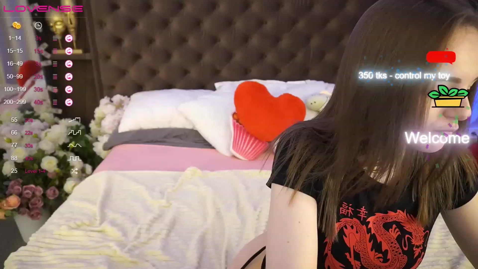 Gallery image thumbnail from ShyFoxyy's myfreecams stream on, 06/01/2023, 11:24 image 3 of 20