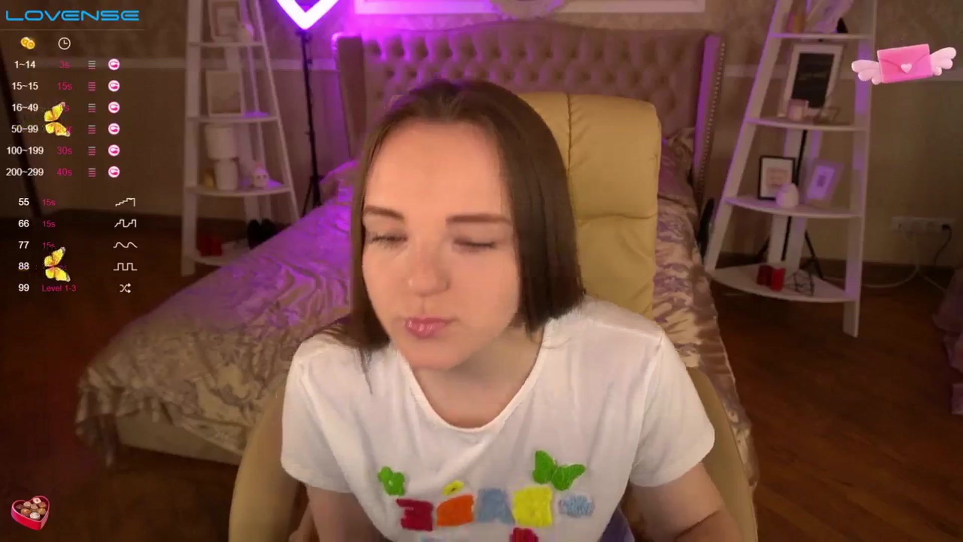 Gallery image thumbnail from ShyFoxyy's myfreecams stream on, 03/17/2024, 12:46 image 11 of 20