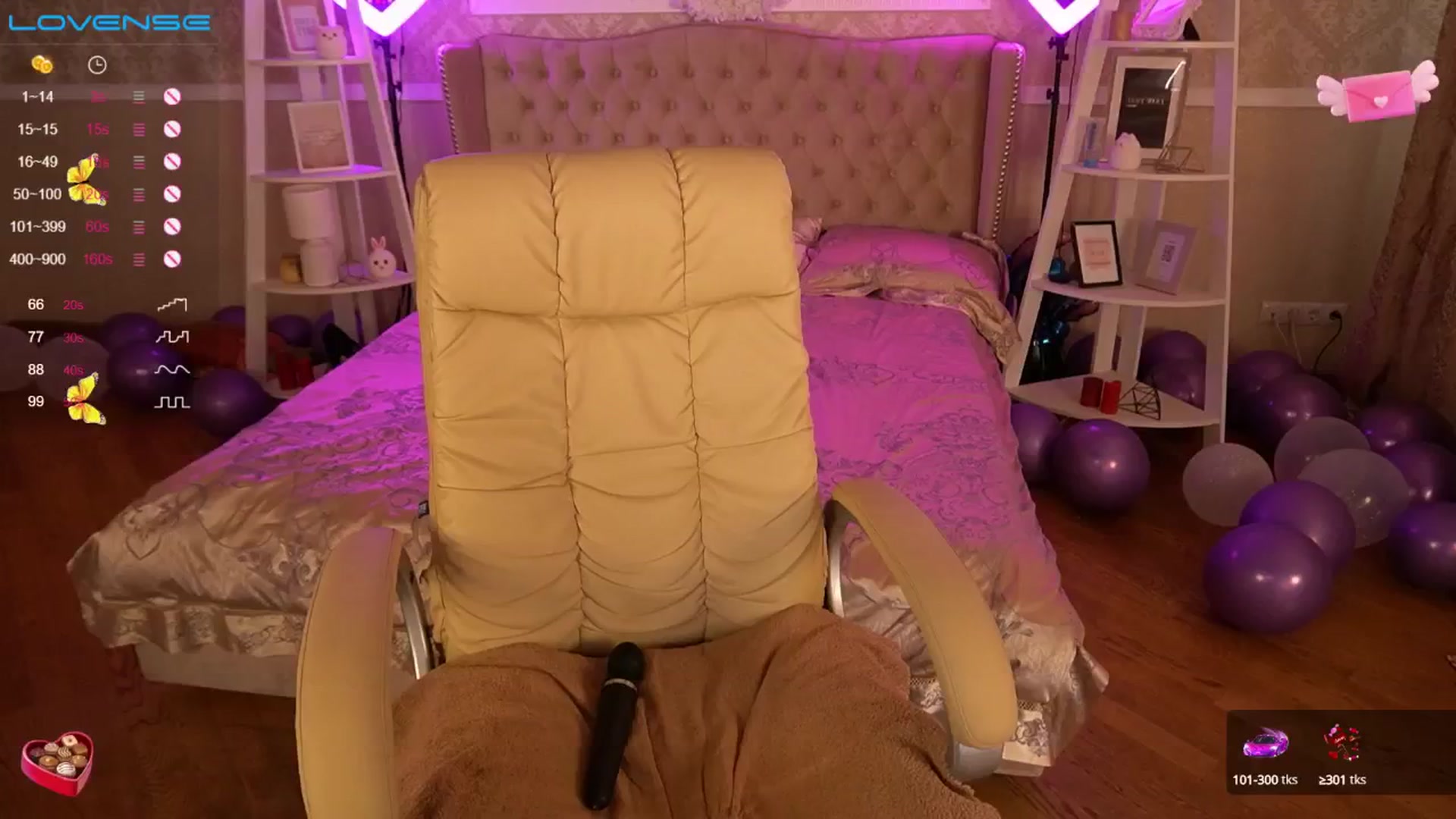 Gallery image thumbnail from ShyFoxyy's myfreecams stream on, 05/05/2024, 11:40 image 8 of 20