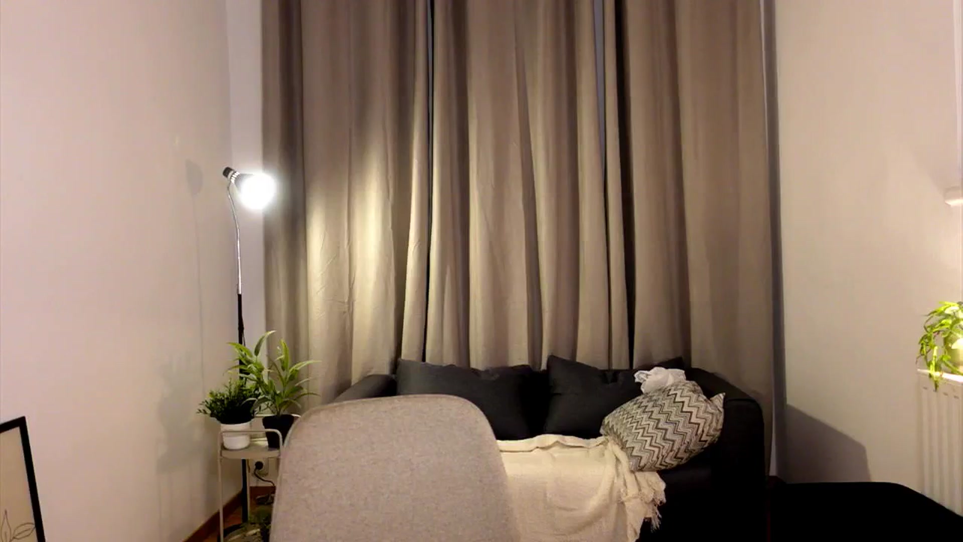 Gallery image thumbnail from ShyHotNerd's myfreecams stream on, 11/19/2024, 20:03 image 20 of 20