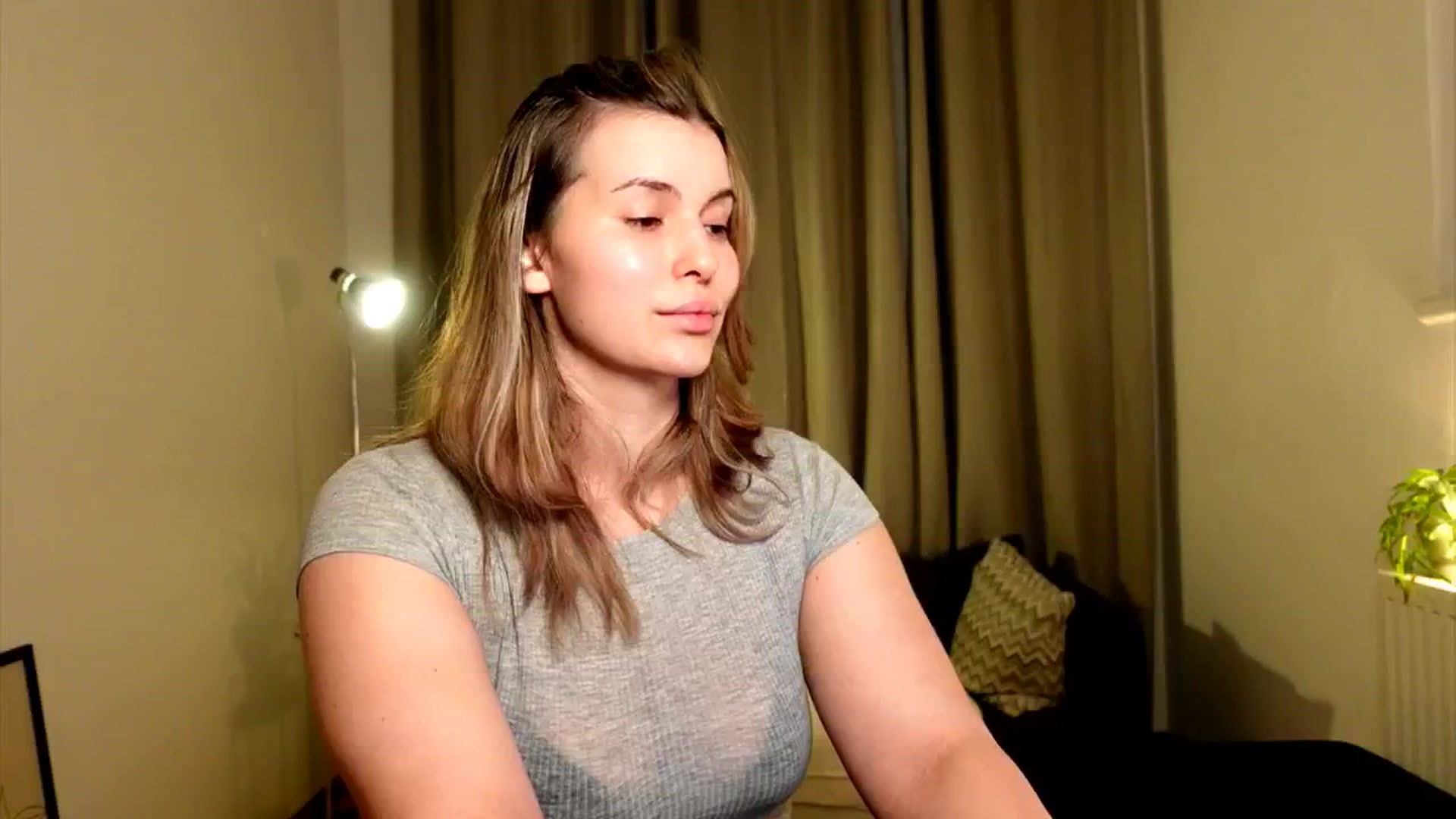Gallery image thumbnail from ShyHotNerd's myfreecams stream on, 11/20/2024, 16:25 image 16 of 20