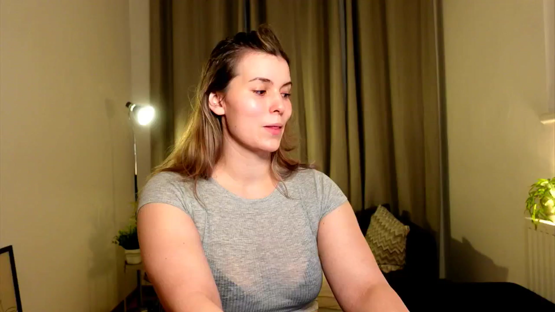 Gallery image thumbnail from ShyHotNerd's myfreecams stream on, 11/20/2024, 16:25 image 4 of 20