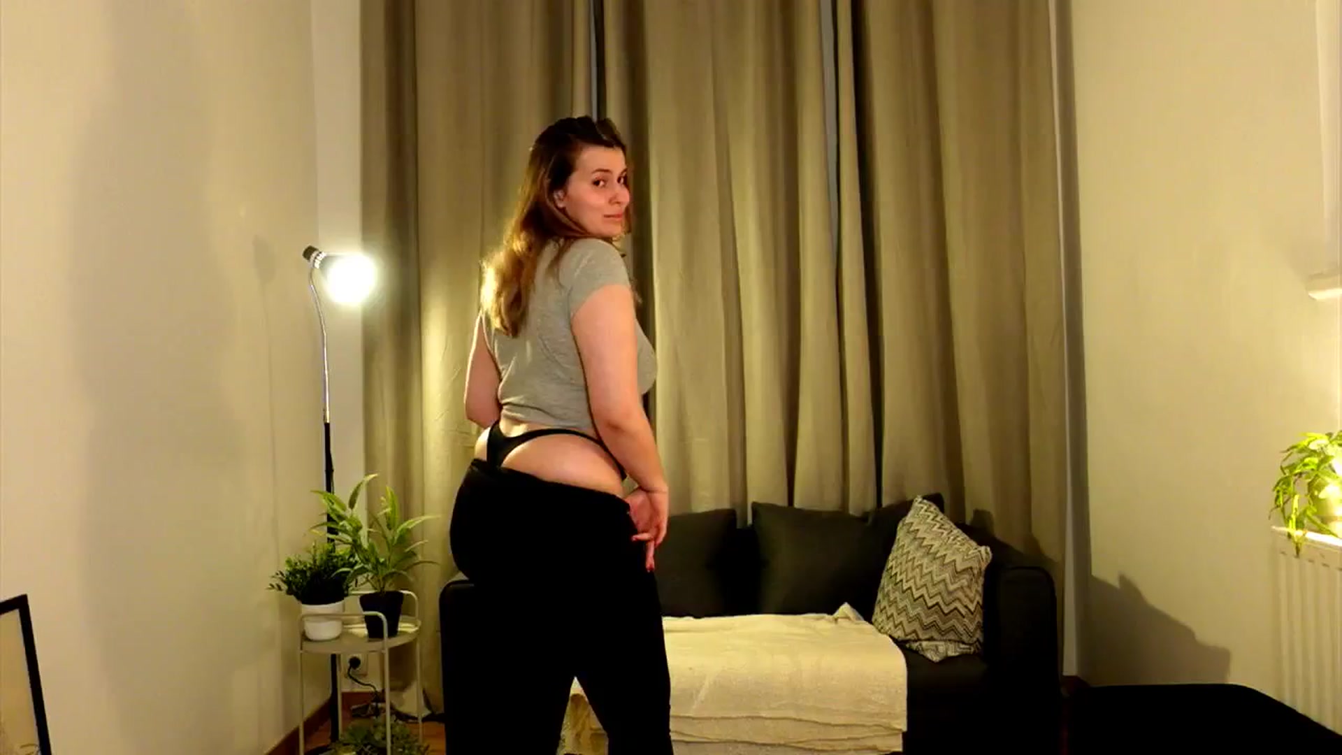 Gallery image thumbnail from ShyHotNerd's myfreecams stream on, 11/20/2024, 16:25 image 19 of 20