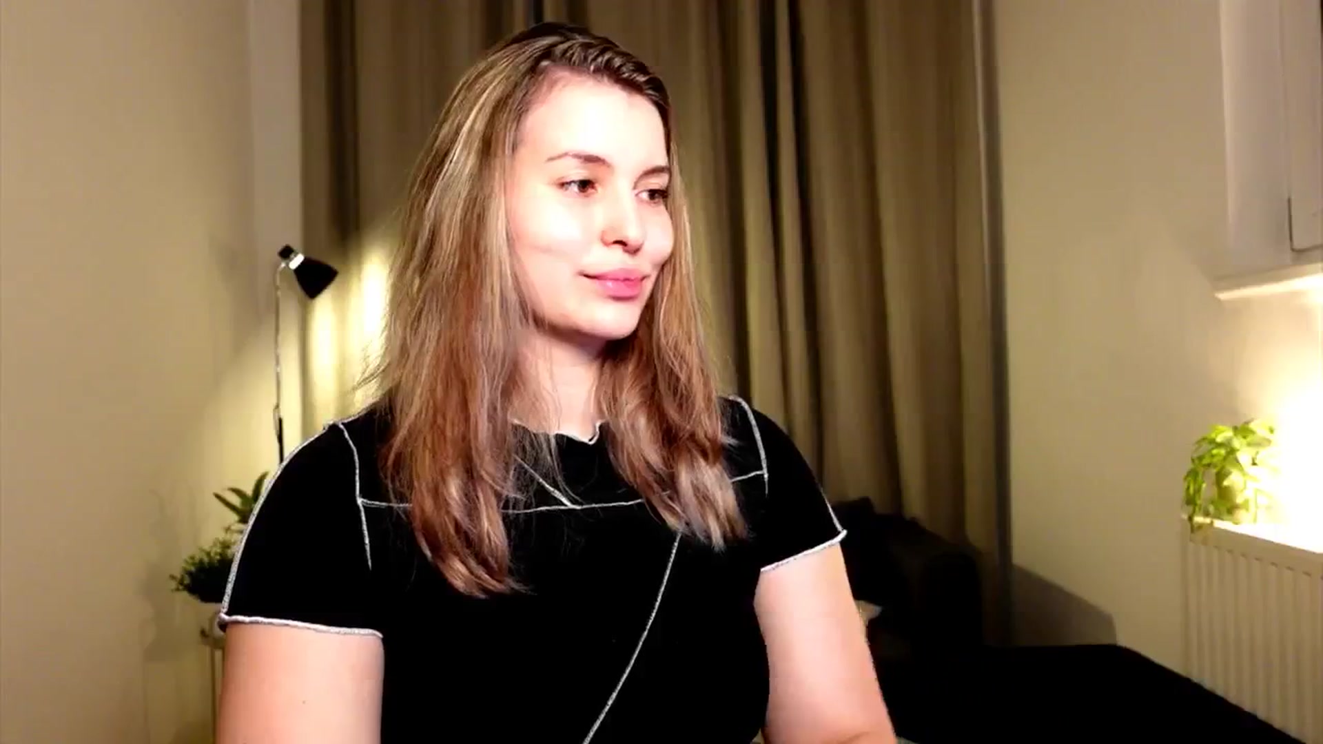 Gallery image thumbnail from ShyHotNerd's myfreecams stream on, 11/26/2024, 16:21 image 15 of 20
