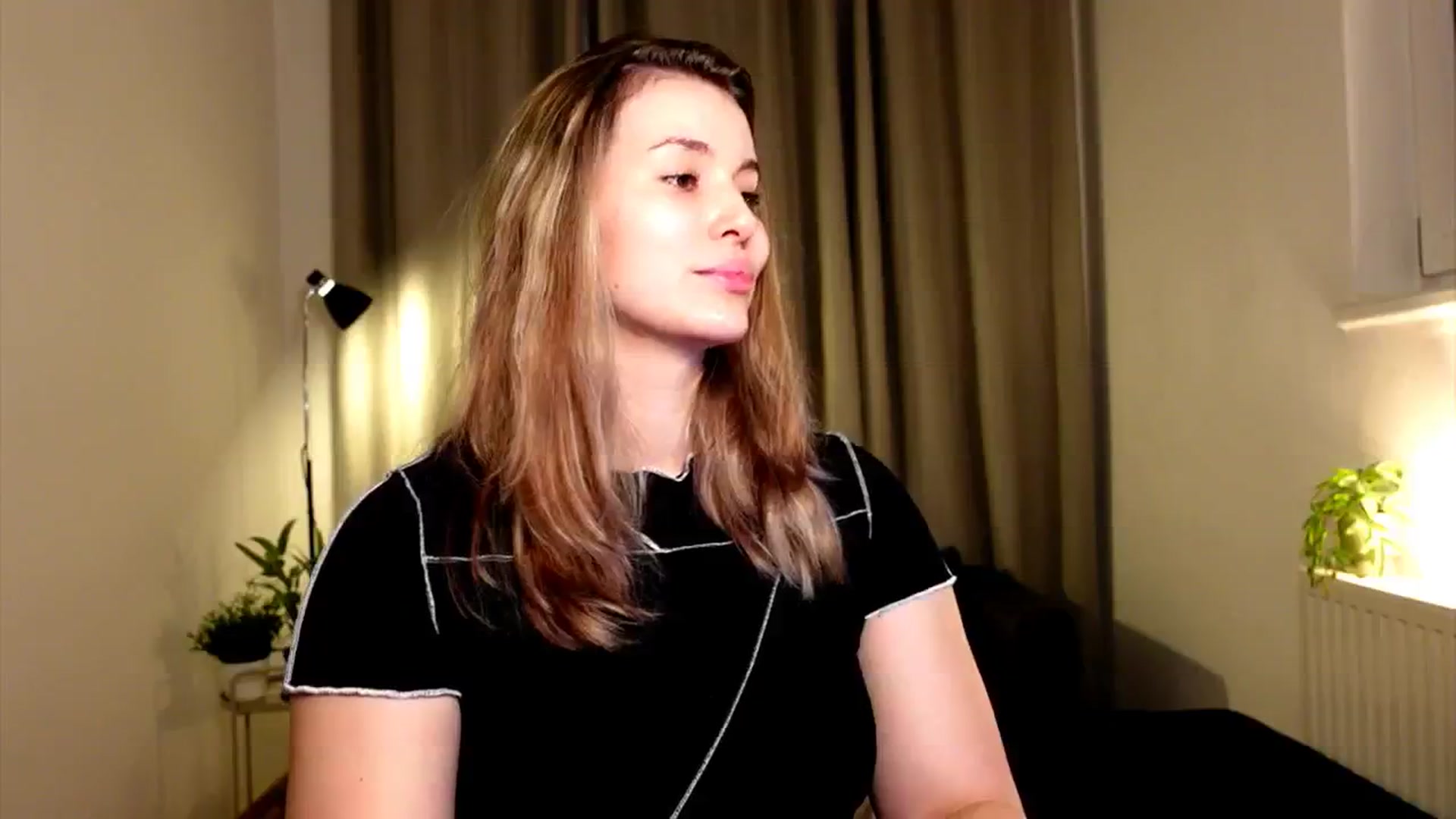 Gallery image thumbnail from ShyHotNerd's myfreecams stream on, 11/26/2024, 16:21 image 16 of 20