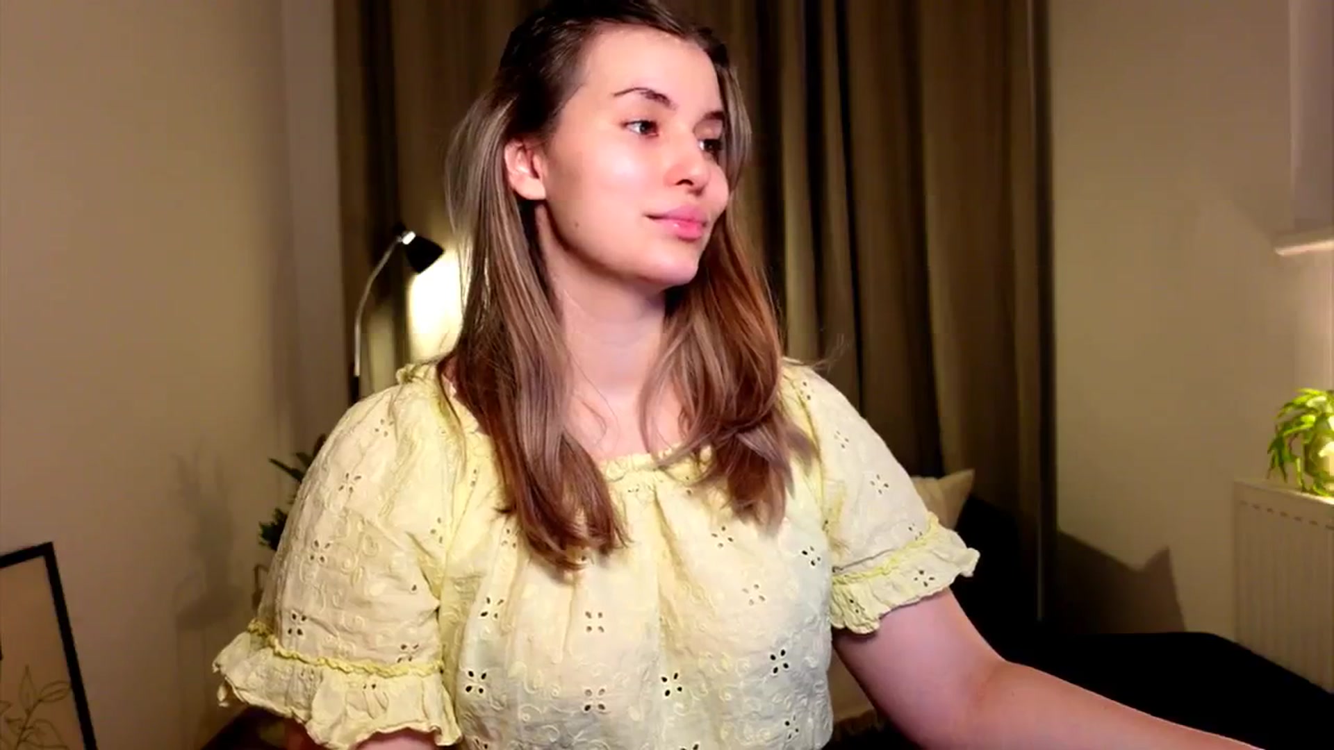 Gallery image thumbnail from ShyHotNerd's myfreecams stream on, 12/25/2024, 20:10 image 6 of 20