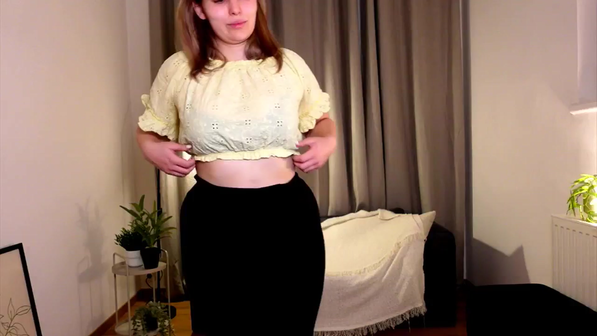 Gallery image thumbnail from ShyHotNerd's myfreecams stream on, 12/25/2024, 20:10 image 1 of 20