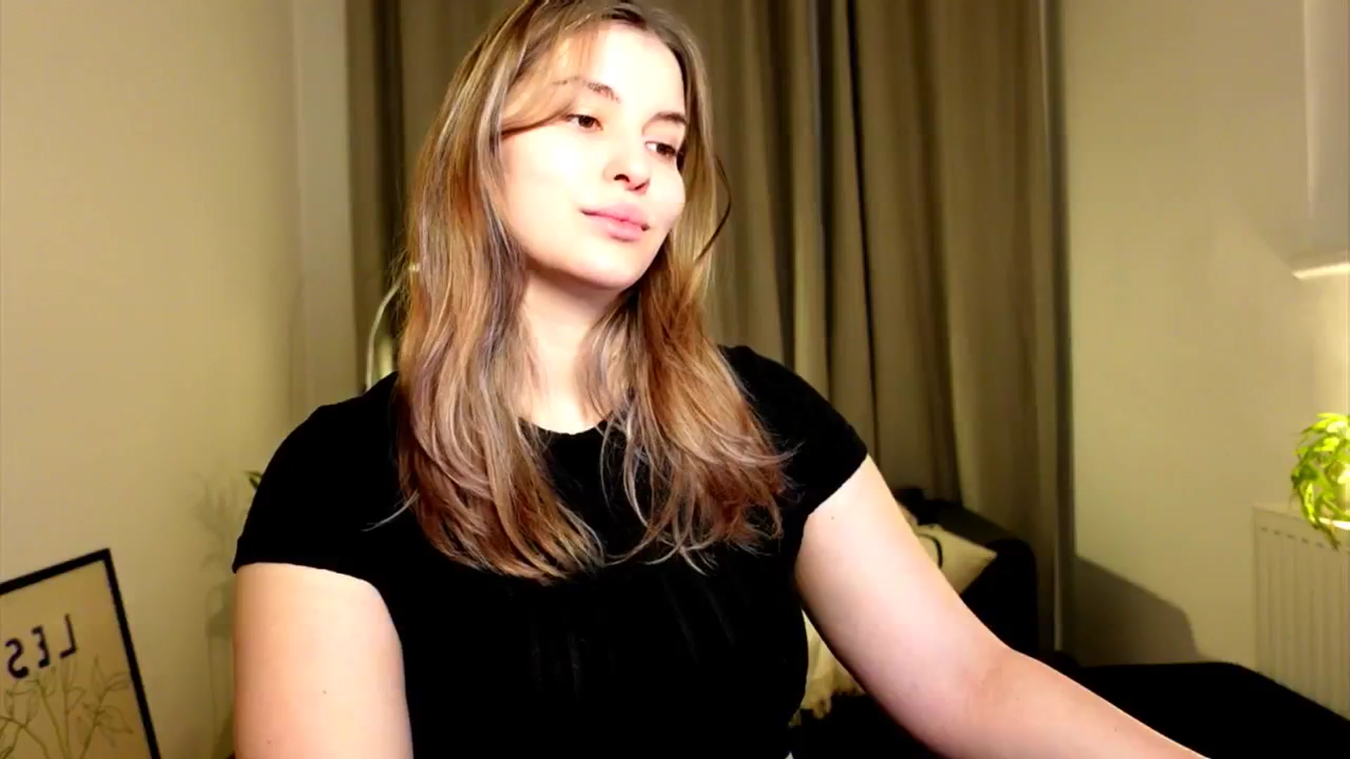 Gallery image thumbnail from ShyHotNerd's myfreecams stream on, 12/30/2024, 13:15 image 4 of 20