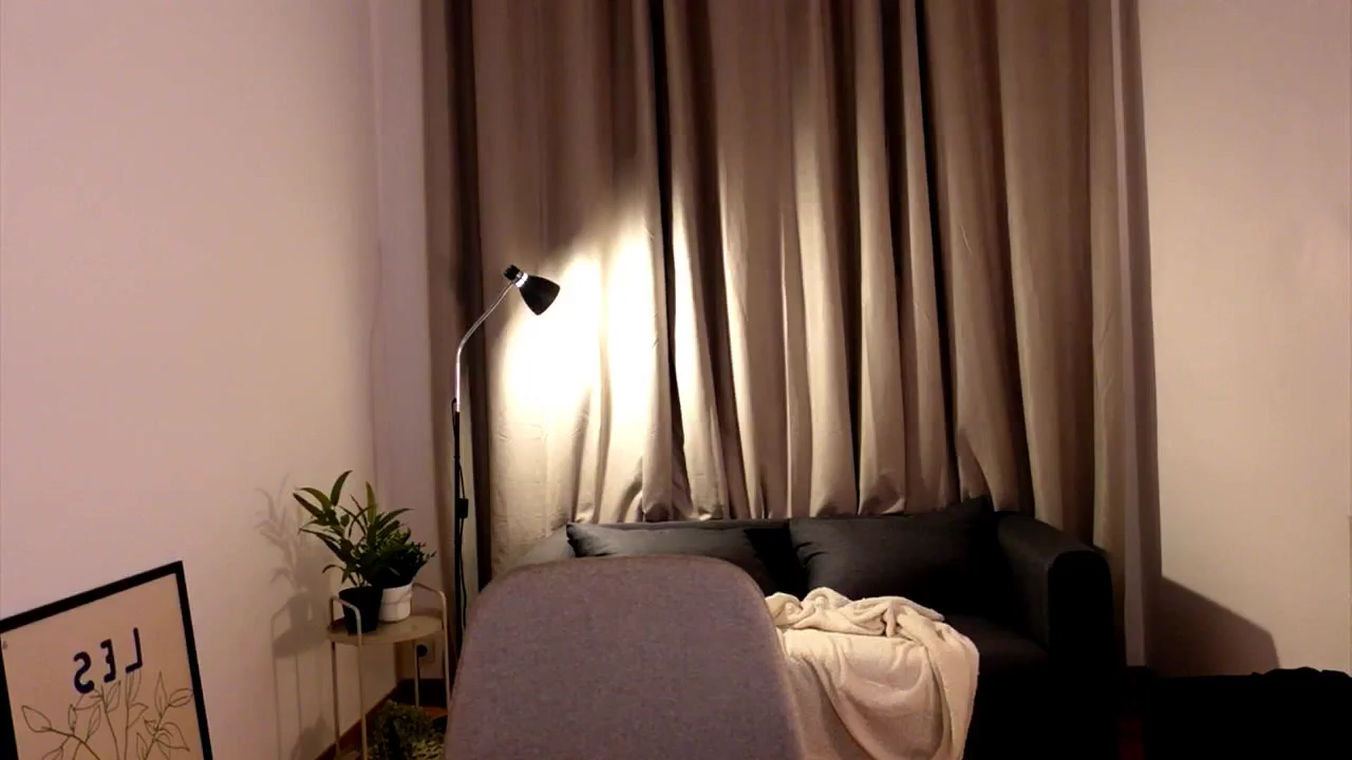 Gallery image thumbnail from ShyHotNerd's myfreecams stream on, 02/21/2025, 10:12 image 7 of 20