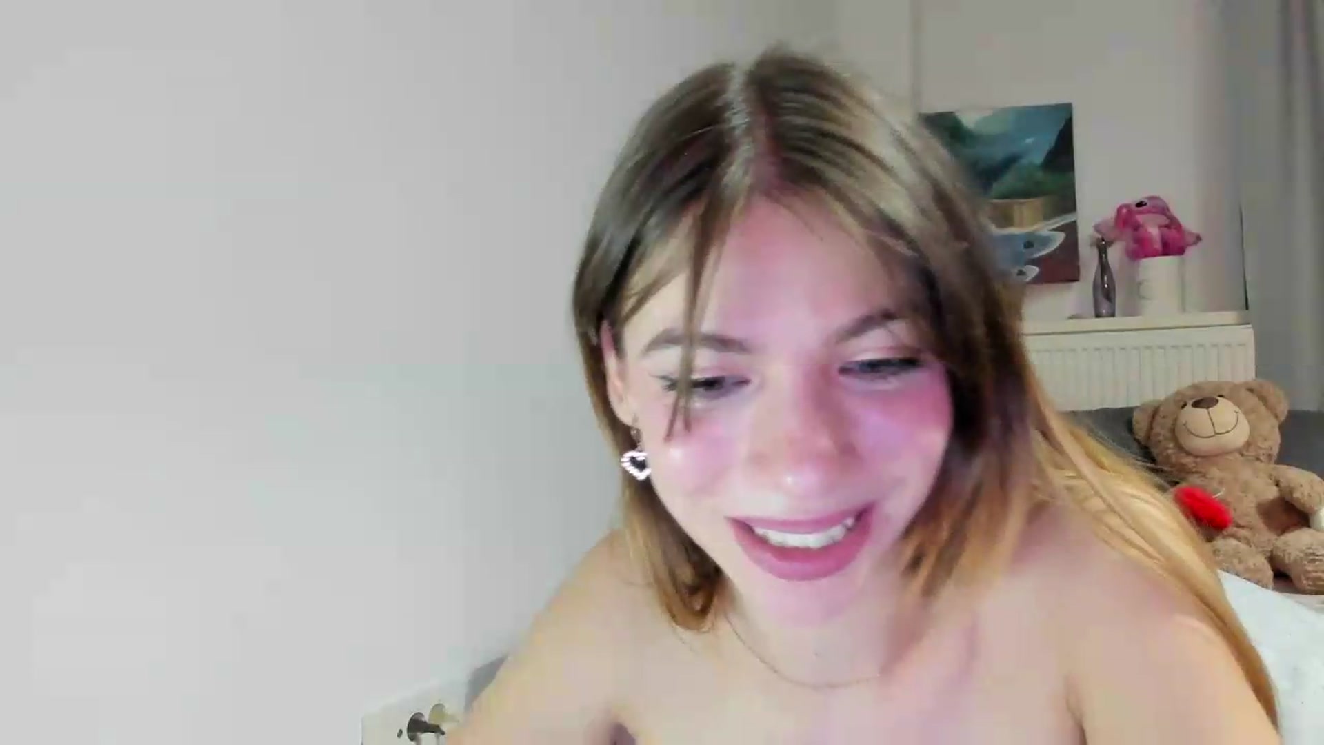 Gallery image thumbnail from ShyLorelay's myfreecams stream on, 08/05/2026, 02:09 image 8 of 20
