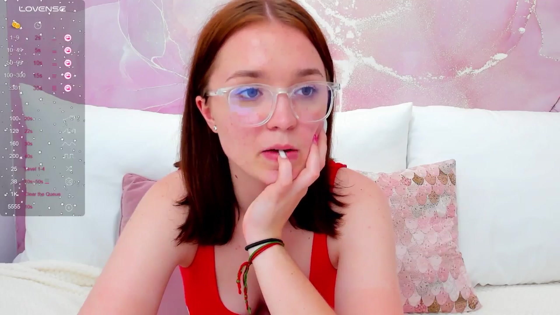 Gallery image thumbnail from ShyOlly's myfreecams stream on, 06/19/2024, 11:59 image 13 of 20