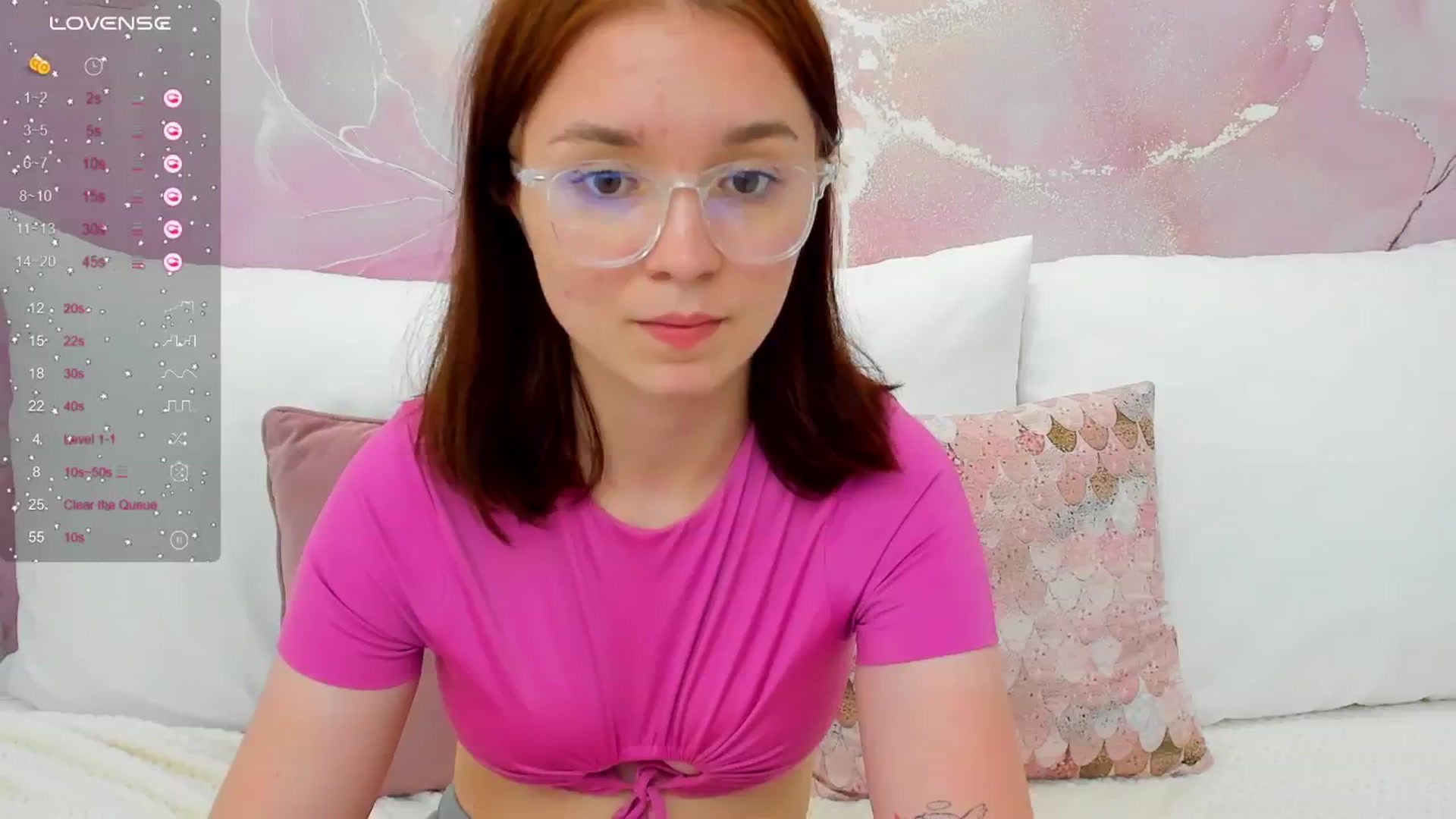 Gallery image thumbnail from ShyOlly's myfreecams stream on, 06/21/2024, 11:21 image 3 of 20