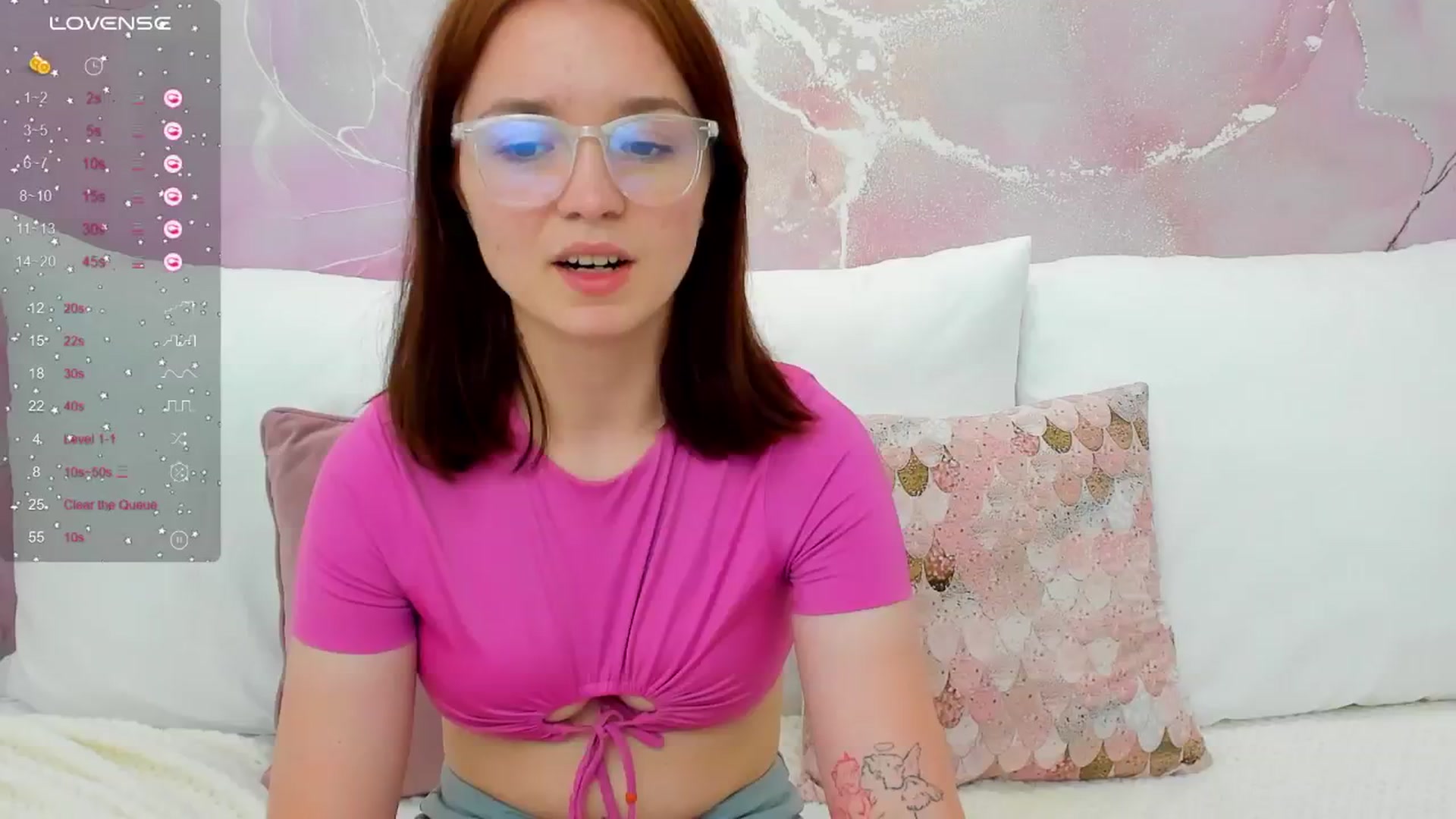 Gallery image thumbnail from ShyOlly's myfreecams stream on, 06/21/2024, 11:21 image 13 of 20