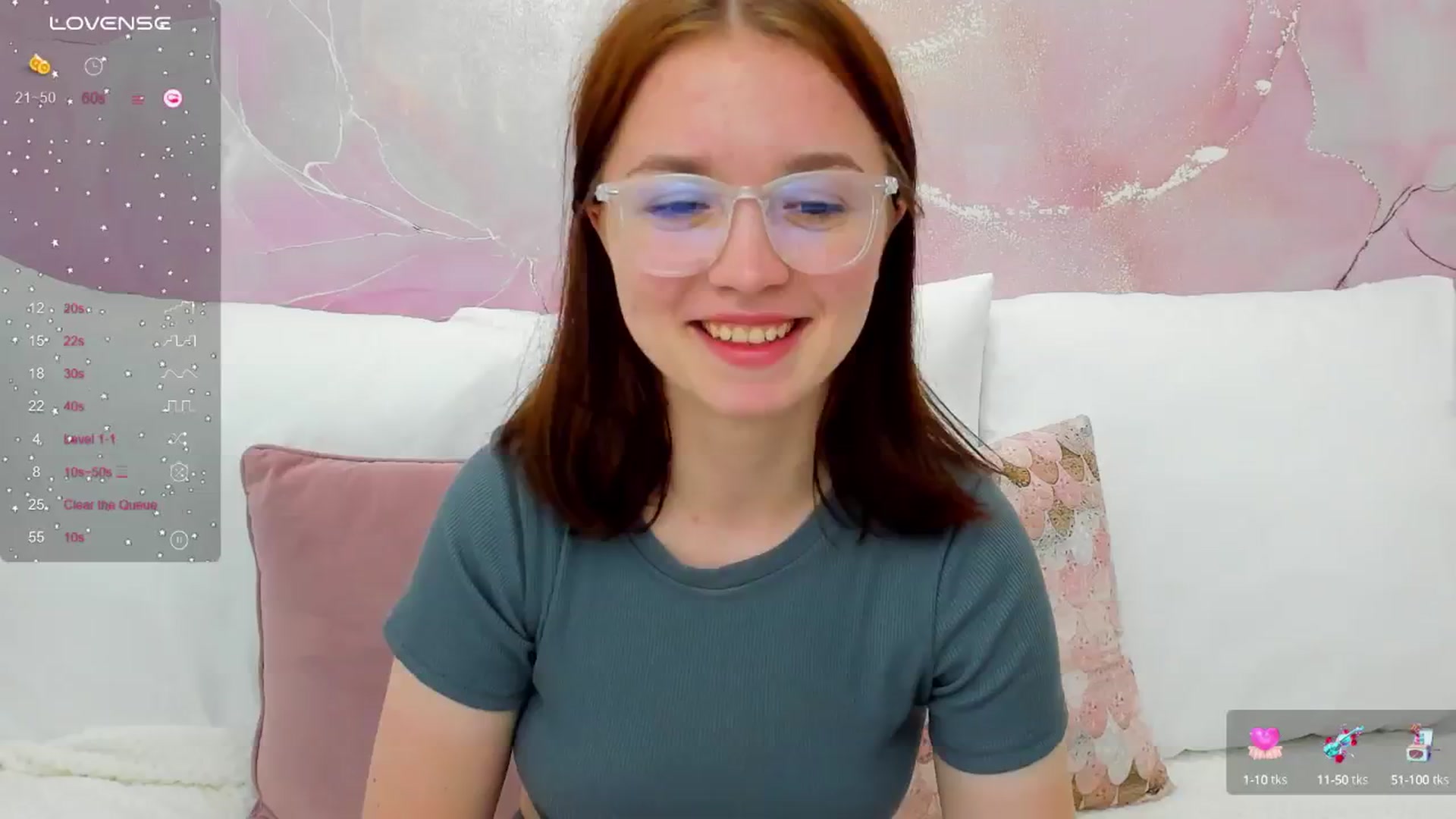 Gallery image thumbnail from ShyOlly's myfreecams stream on, 06/21/2024, 12:01 image 4 of 20