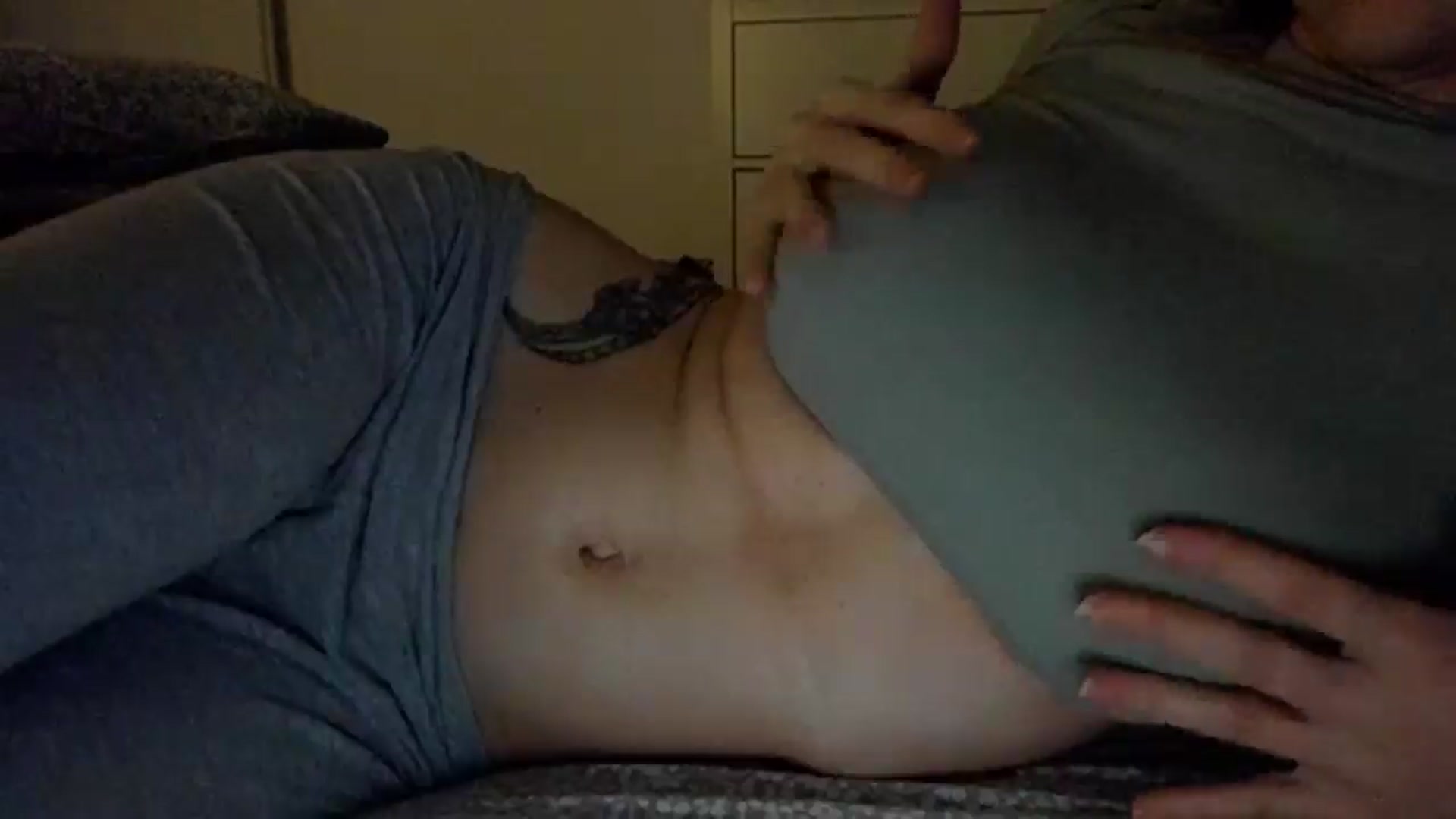 Gallery image thumbnail from Shy_Arwyn's myfreecams stream on, 02/27/2025, 04:11 image 8 of 20