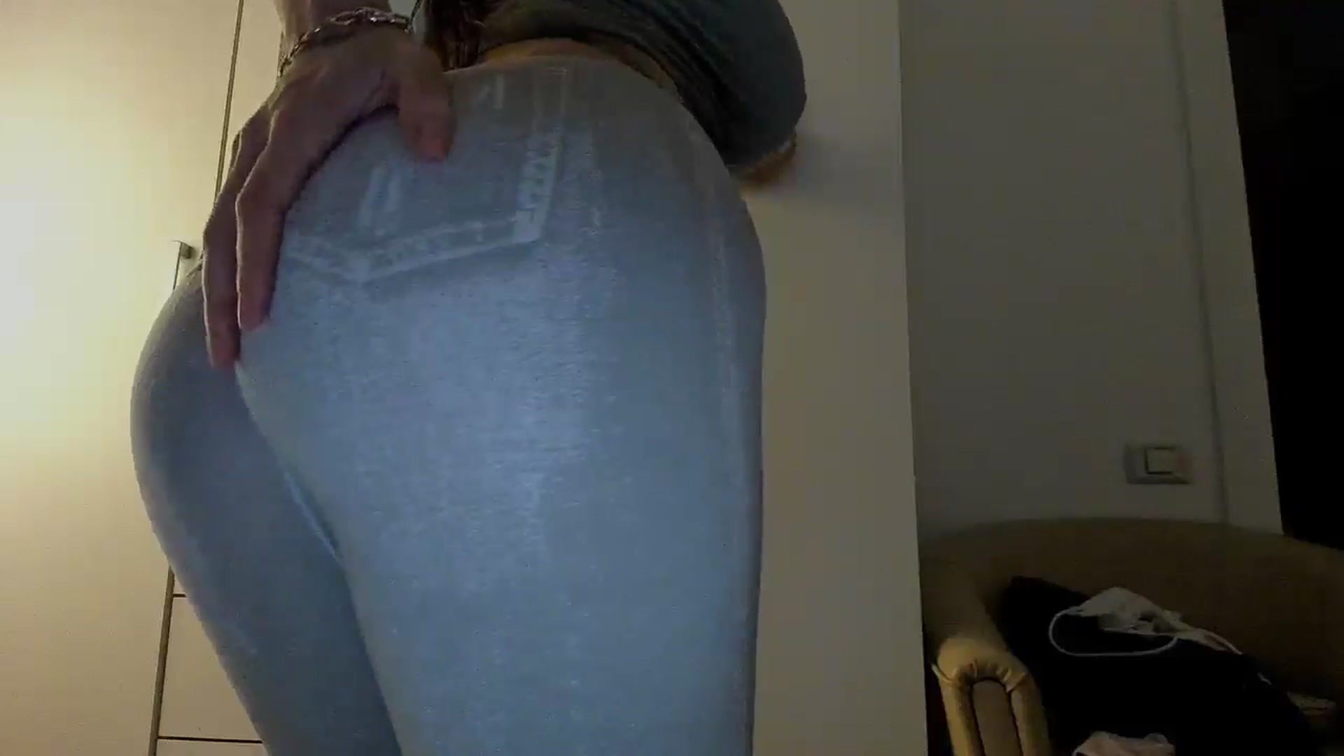 Gallery image thumbnail from Shy_Arwyn's myfreecams stream on, 04/05/2025, 22:09 image 12 of 20