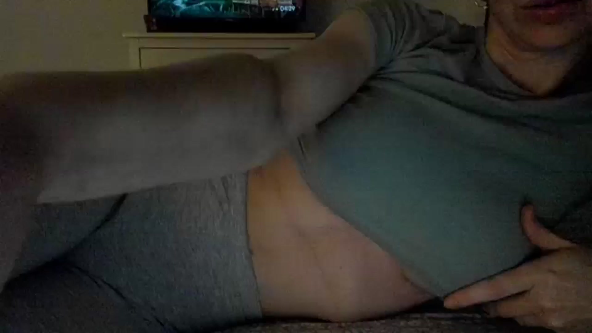 Gallery image thumbnail from Shy_Arwyn's myfreecams stream on, 04/30/2025, 02:55 image 1 of 20
