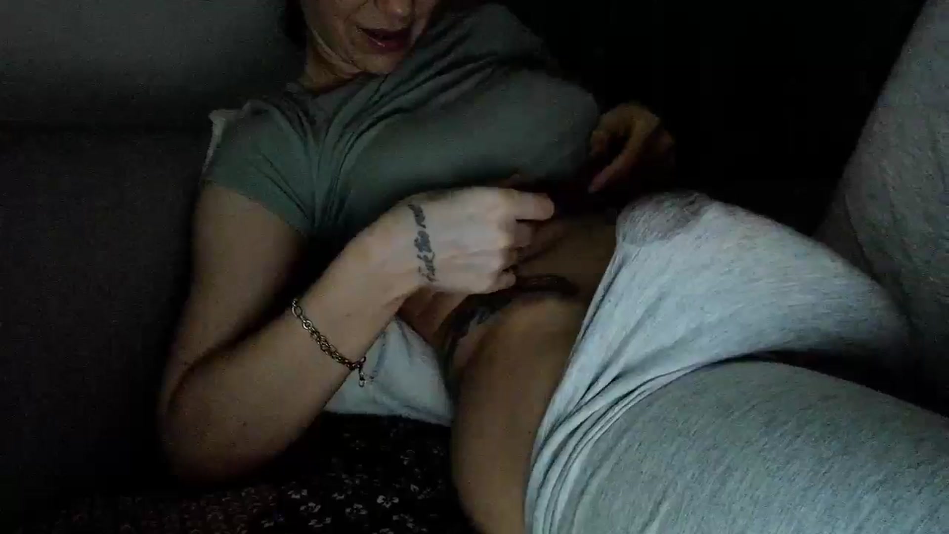 Gallery image thumbnail from Shy_Arwyn's myfreecams stream on, 06/05/2025, 01:45 image 6 of 20