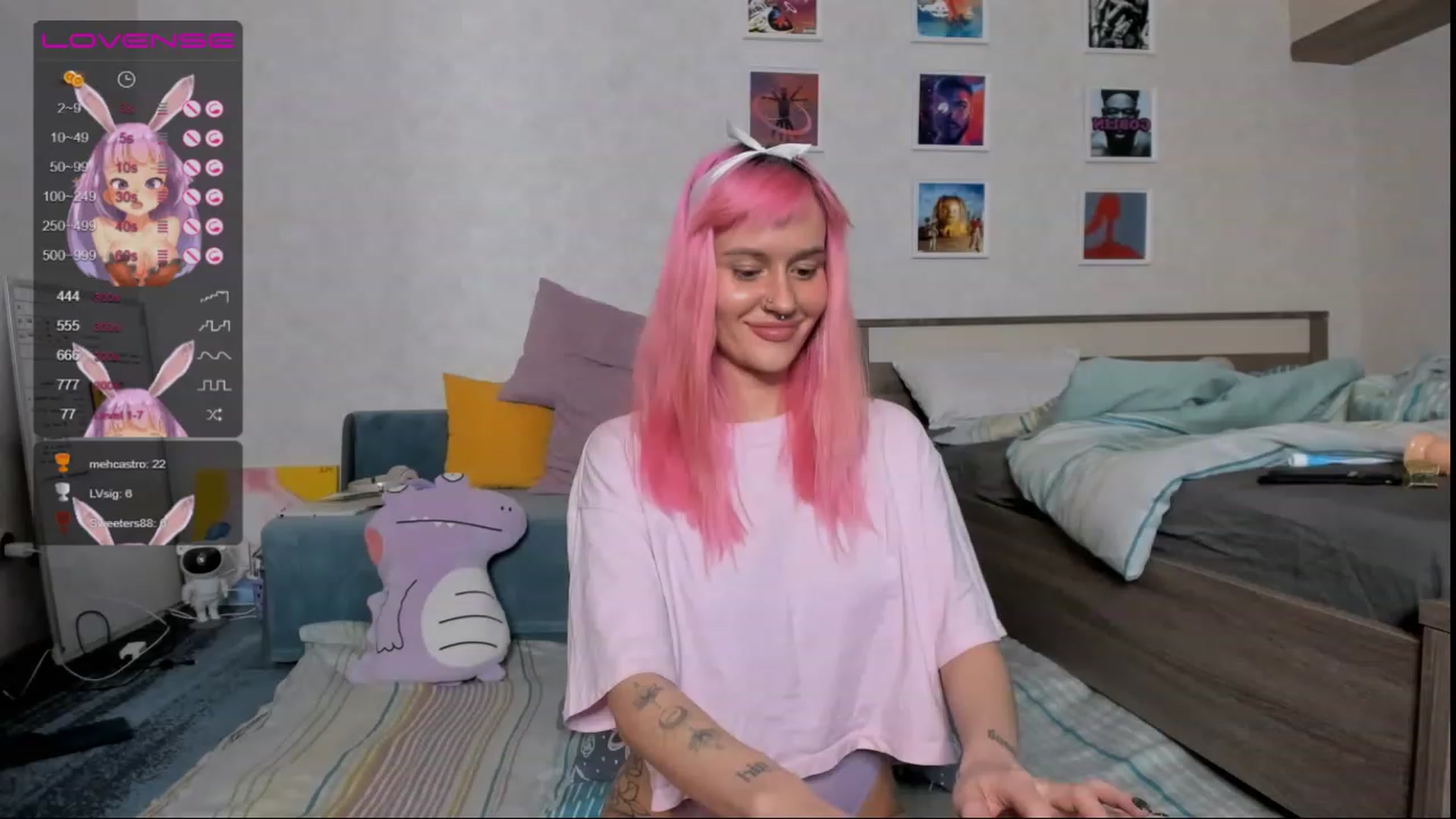 Gallery image thumbnail from Shy_Chloe's myfreecams stream on, 02/12/2023, 20:17 image 7 of 20