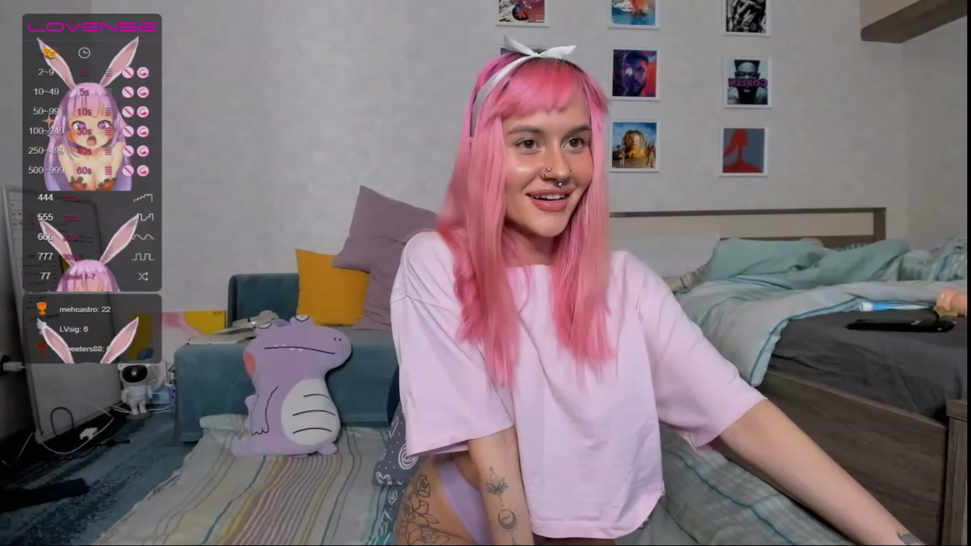 Gallery image thumbnail from Shy_Chloe's myfreecams stream on, 02/12/2023, 20:17 image 3 of 20