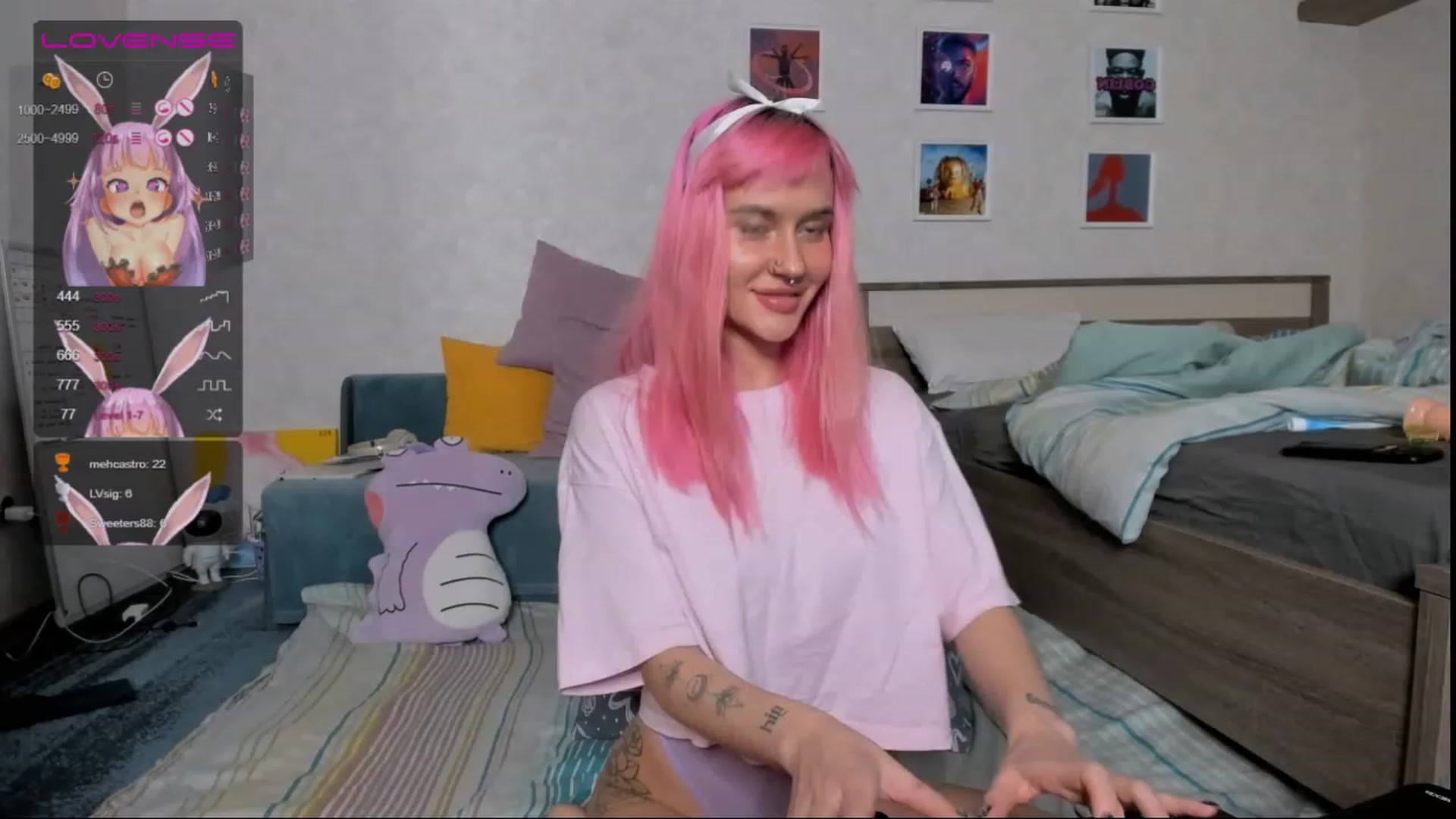 Gallery image thumbnail from Shy_Chloe's myfreecams stream on, 02/12/2023, 20:17 image 8 of 20