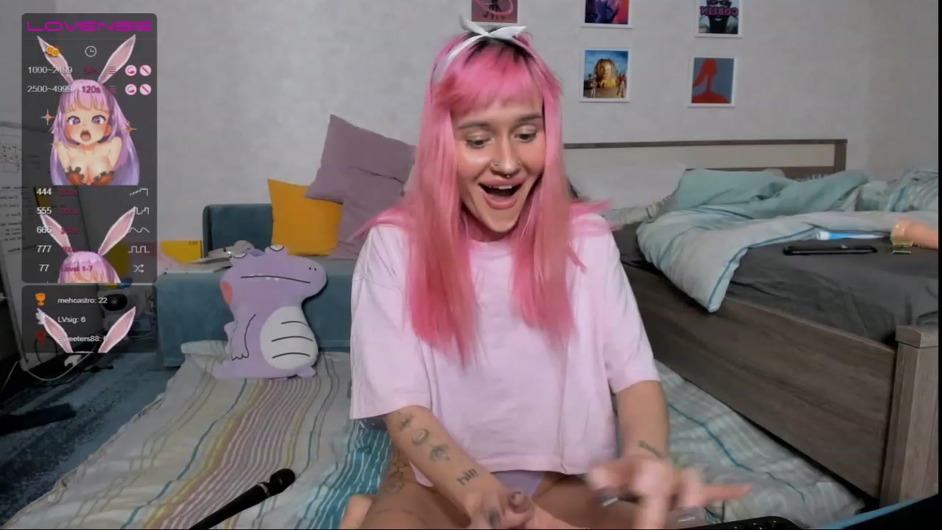 Gallery image thumbnail from Shy_Chloe's myfreecams stream on, 02/12/2023, 20:17 image 20 of 20