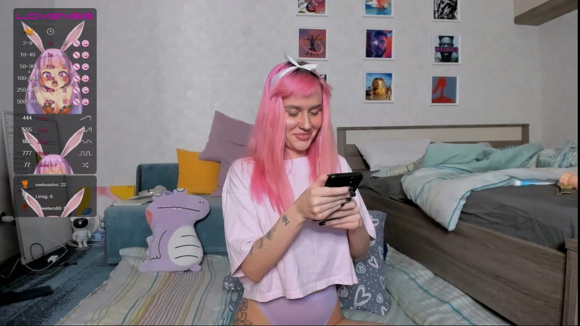 Gallery image thumbnail from Shy_Chloe's myfreecams stream on, 02/12/2023, 20:17 image 6 of 20