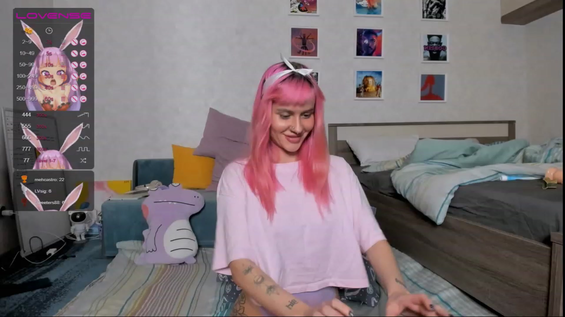 Gallery image thumbnail from Shy_Chloe's myfreecams stream on, 02/12/2023, 20:17 image 4 of 20