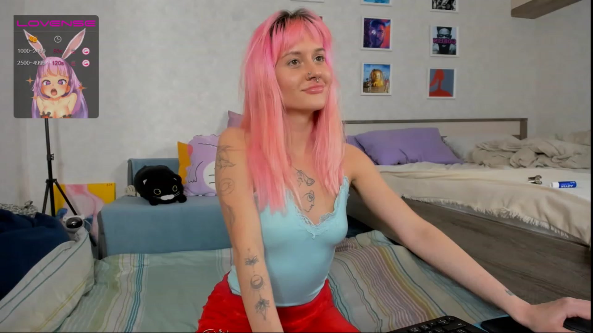 Gallery image thumbnail from Shy_Chloe's myfreecams stream on, 03/14/2023, 13:46 image 5 of 20