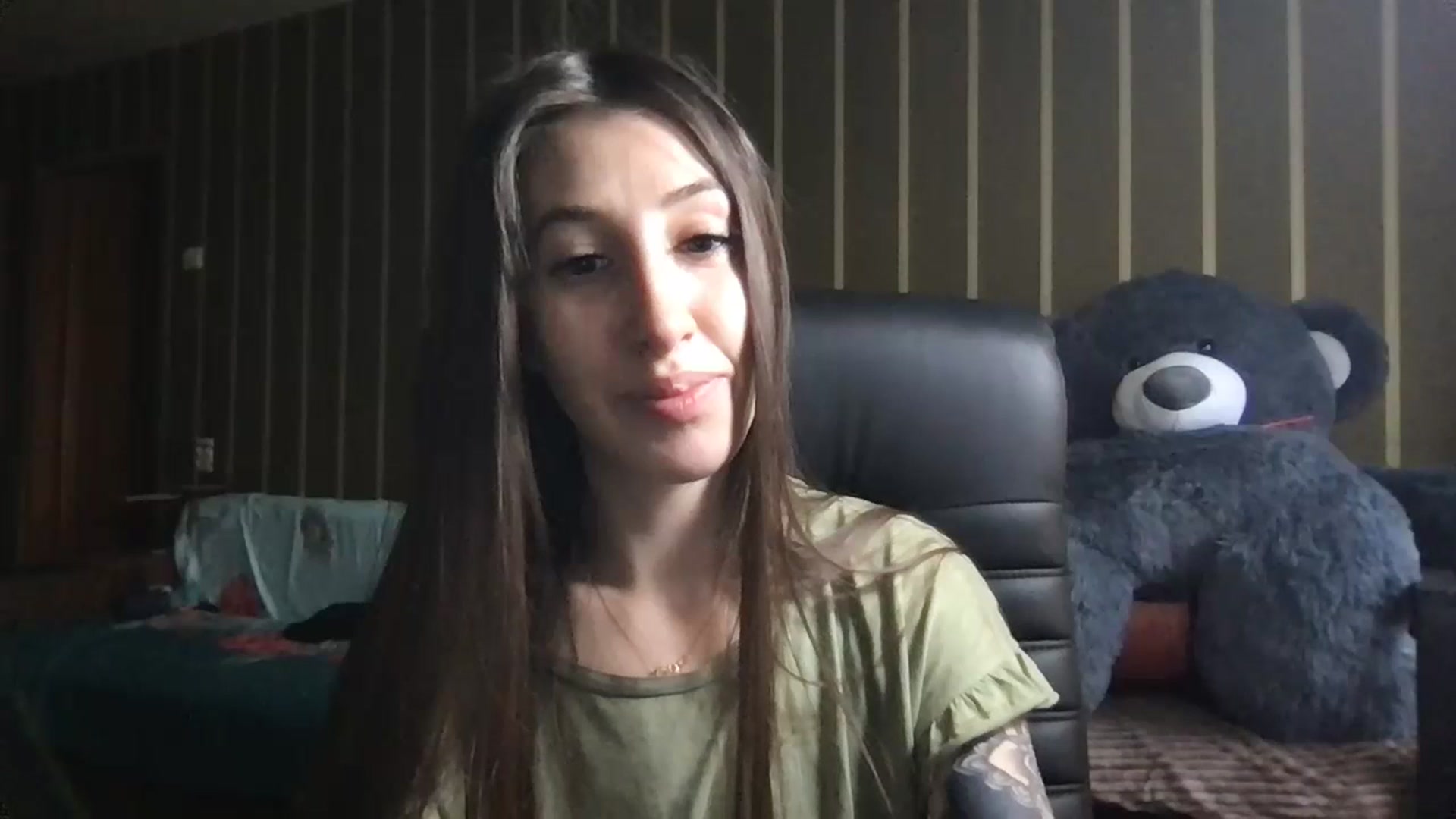 Gallery image thumbnail from Shy_Eva7's myfreecams stream on, 07/17/2023, 11:56 image 18 of 20
