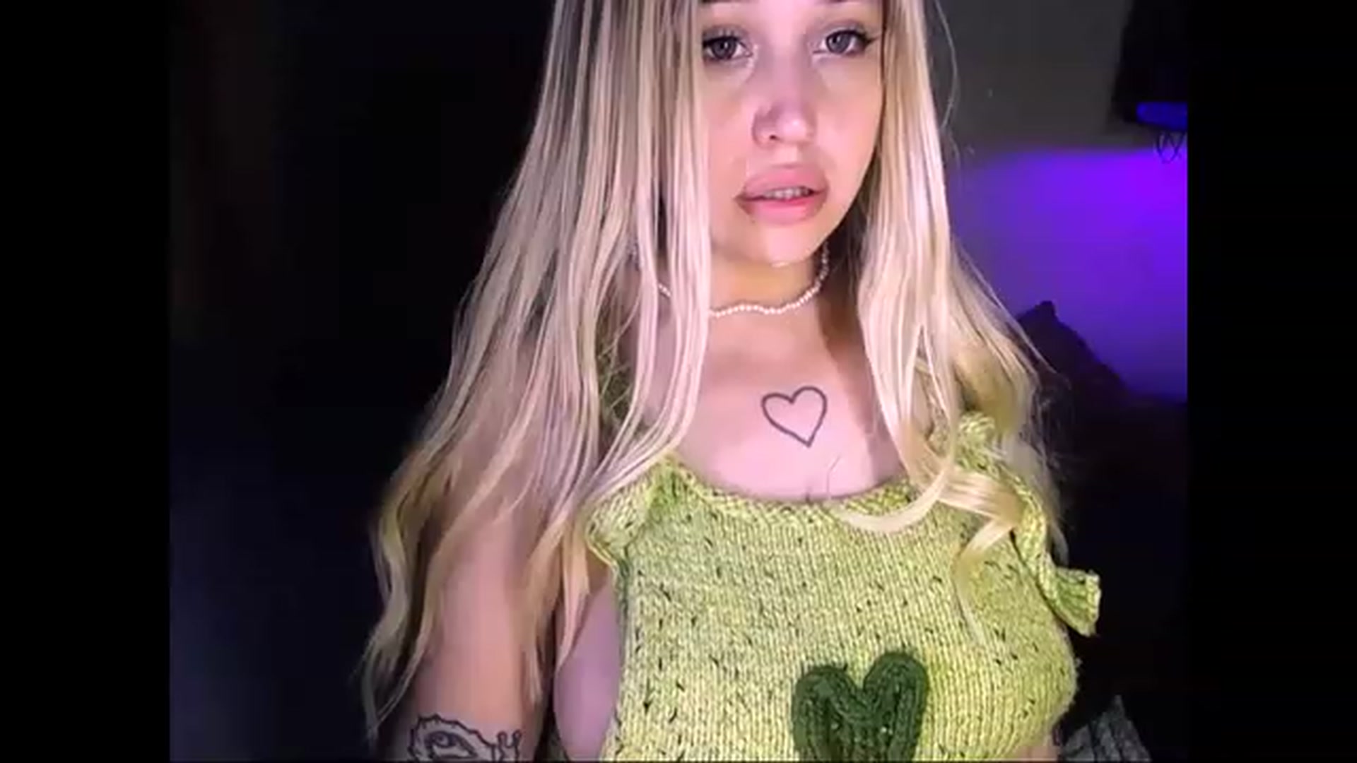 Gallery image thumbnail from Shy_Girll_'s myfreecams stream on, 11/28/2022, 12:07 image 6 of 20