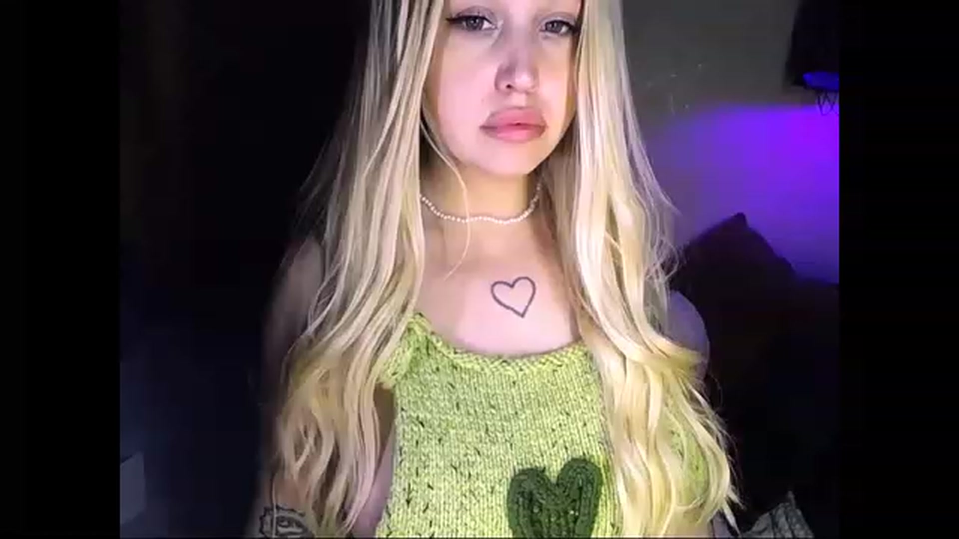 Gallery image thumbnail from Shy_Girll_'s myfreecams stream on, 11/28/2022, 12:07 image 15 of 20