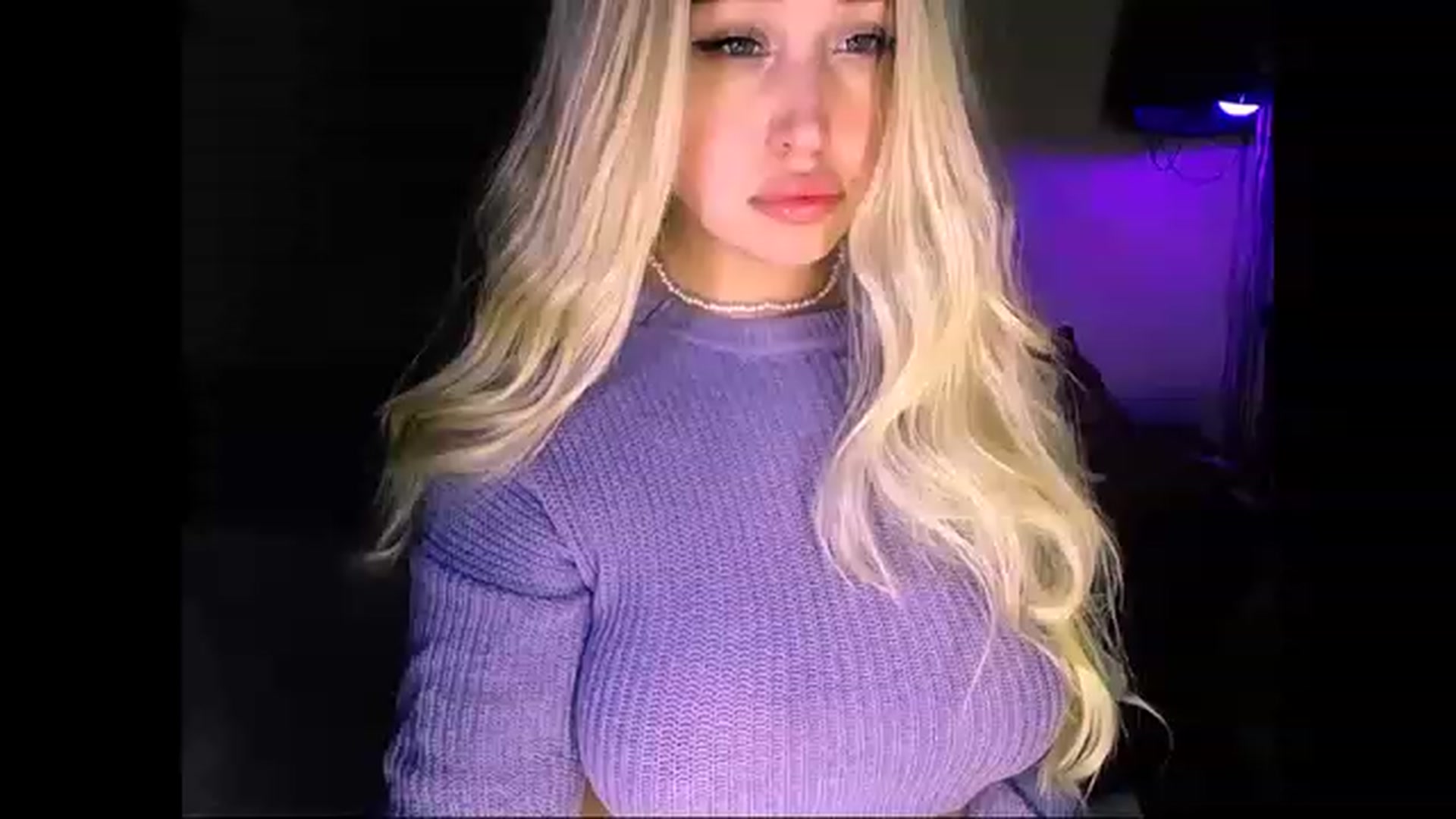 Gallery image thumbnail from Shy_Girll_'s myfreecams stream on, 12/05/2022, 11:34 image 7 of 20