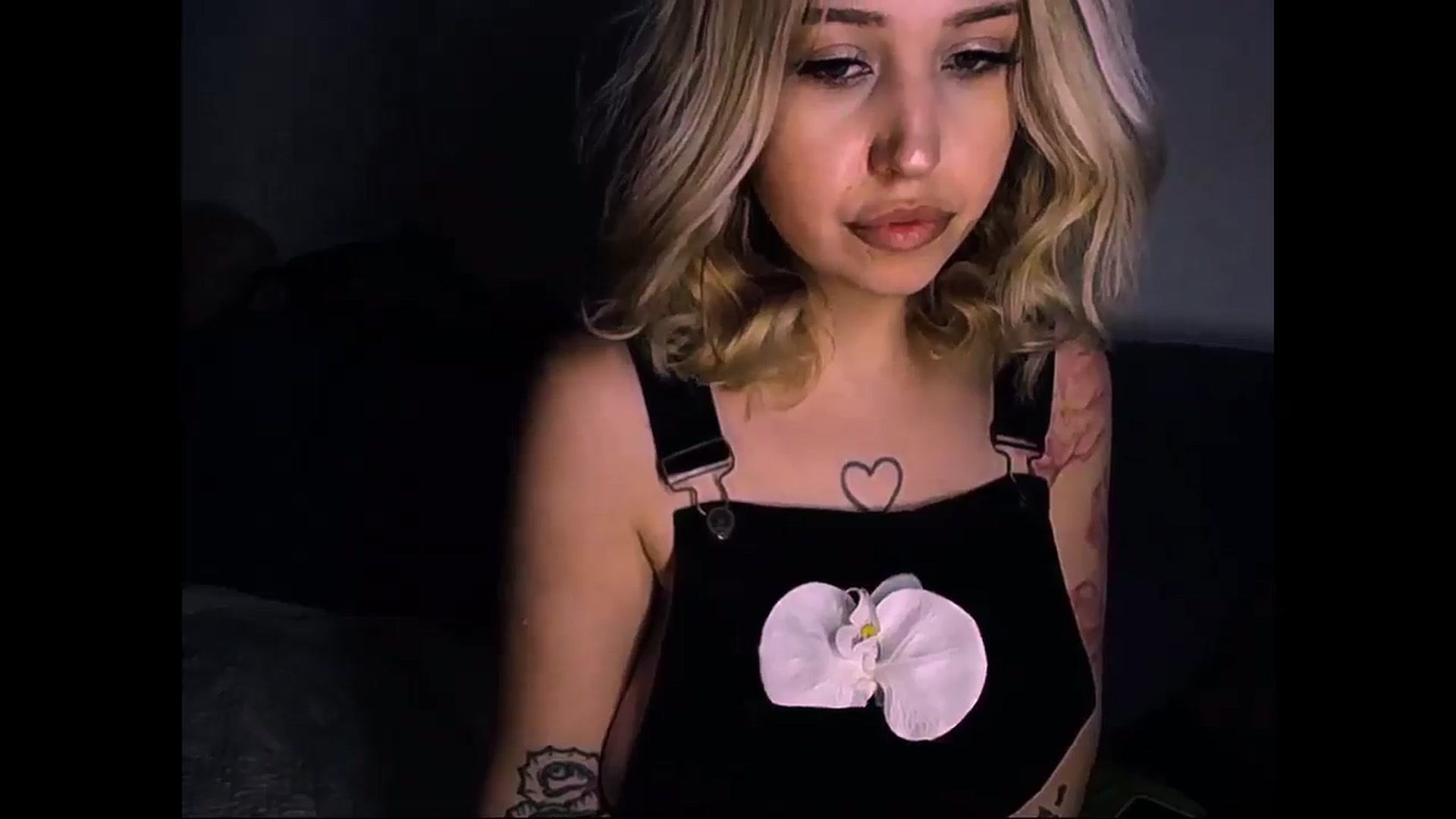 Gallery image thumbnail from Shy_Girll_'s myfreecams stream on, 02/16/2025, 14:02 image 8 of 20