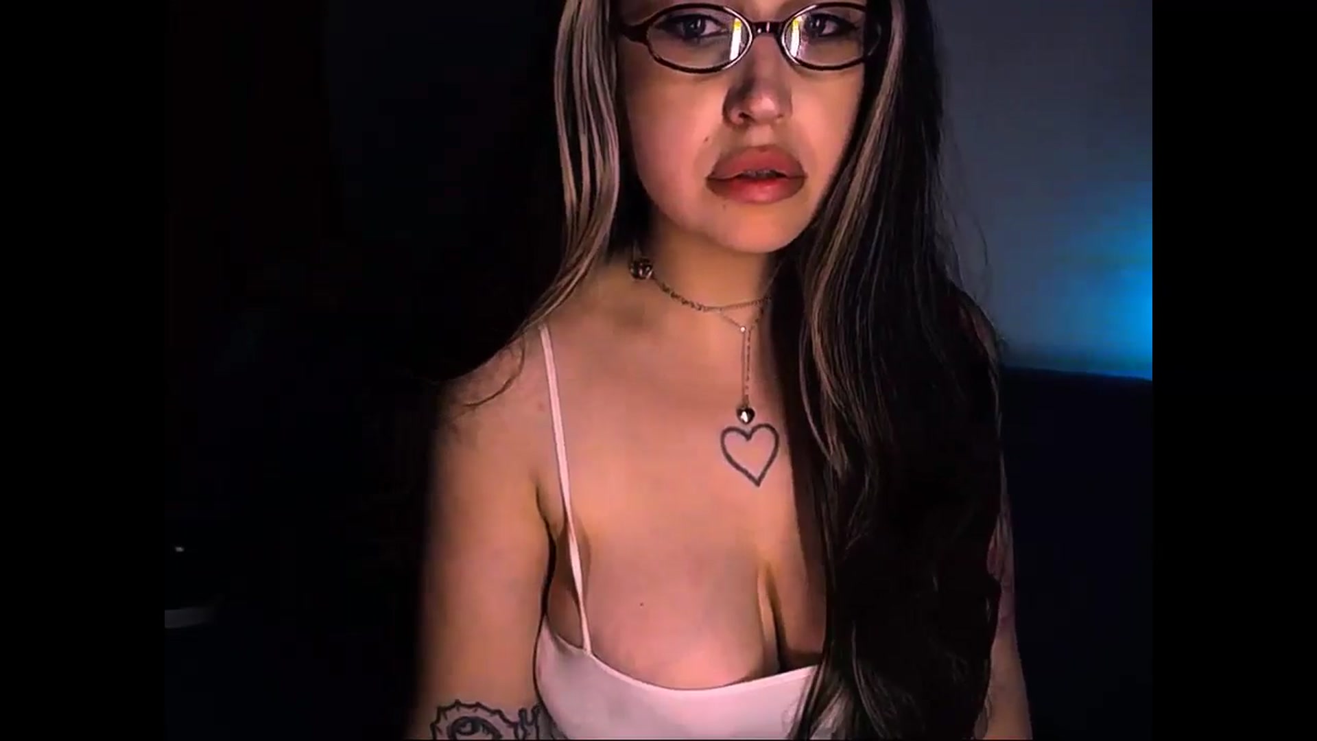 Gallery image thumbnail from Shy_Girll_'s myfreecams stream on, 04/20/2025, 11:47 image 5 of 20