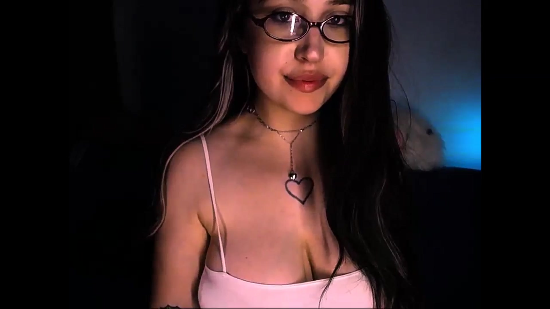 Gallery image thumbnail from Shy_Girll_'s myfreecams stream on, 04/20/2025, 11:47 image 17 of 20