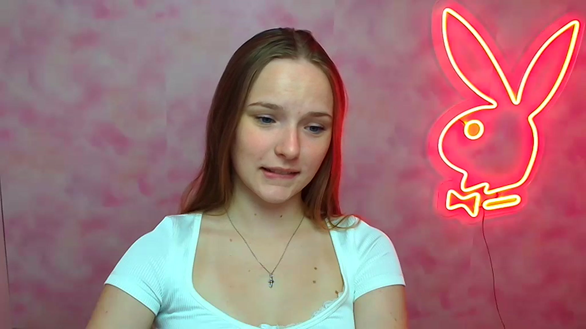 Gallery image thumbnail from Shy_Melany's myfreecams stream on, 09/19/2023, 07:37 image 6 of 20