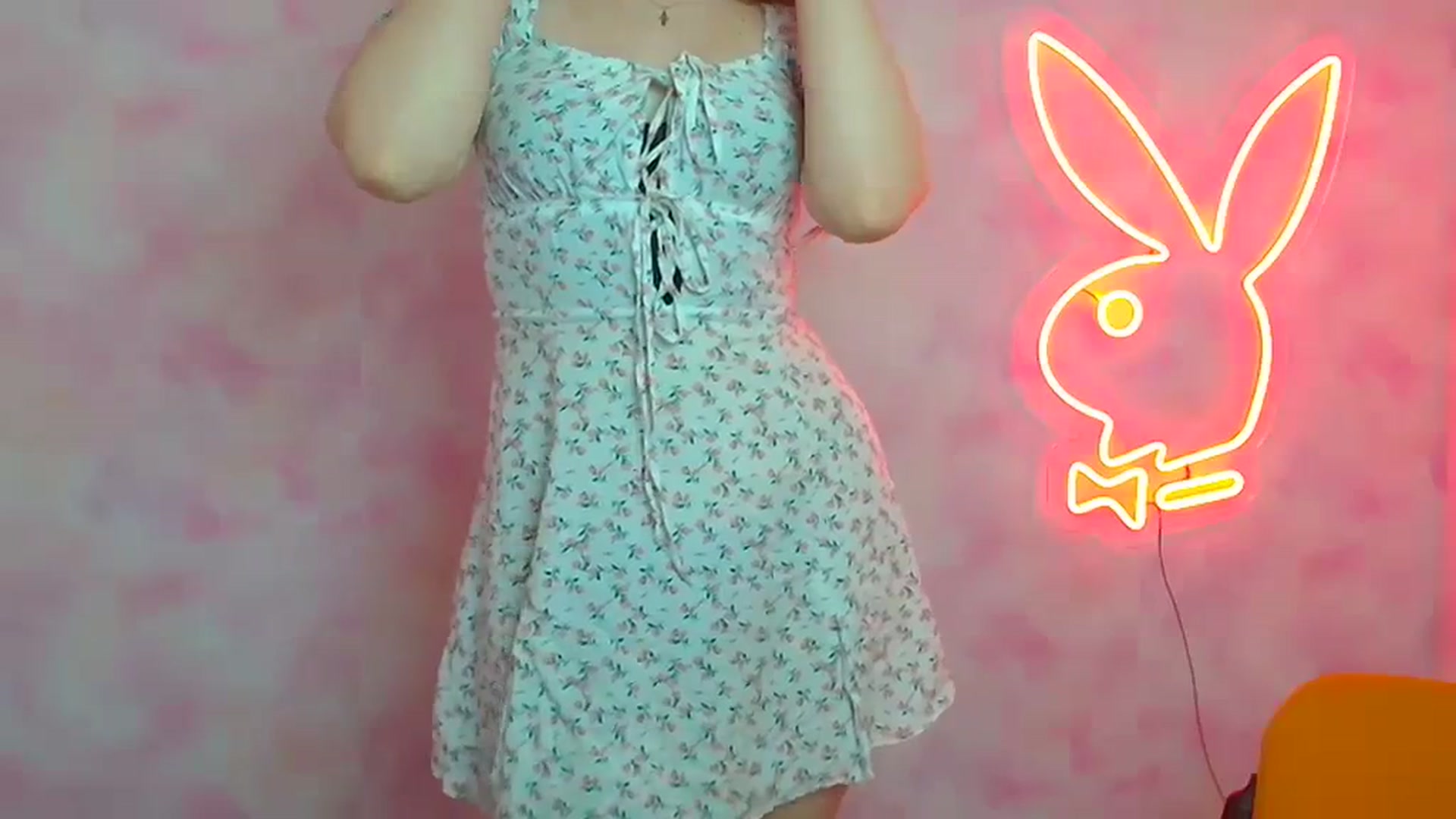 Gallery image thumbnail from Shy_Melany's myfreecams stream on, 12/25/2023, 08:44 image 13 of 20