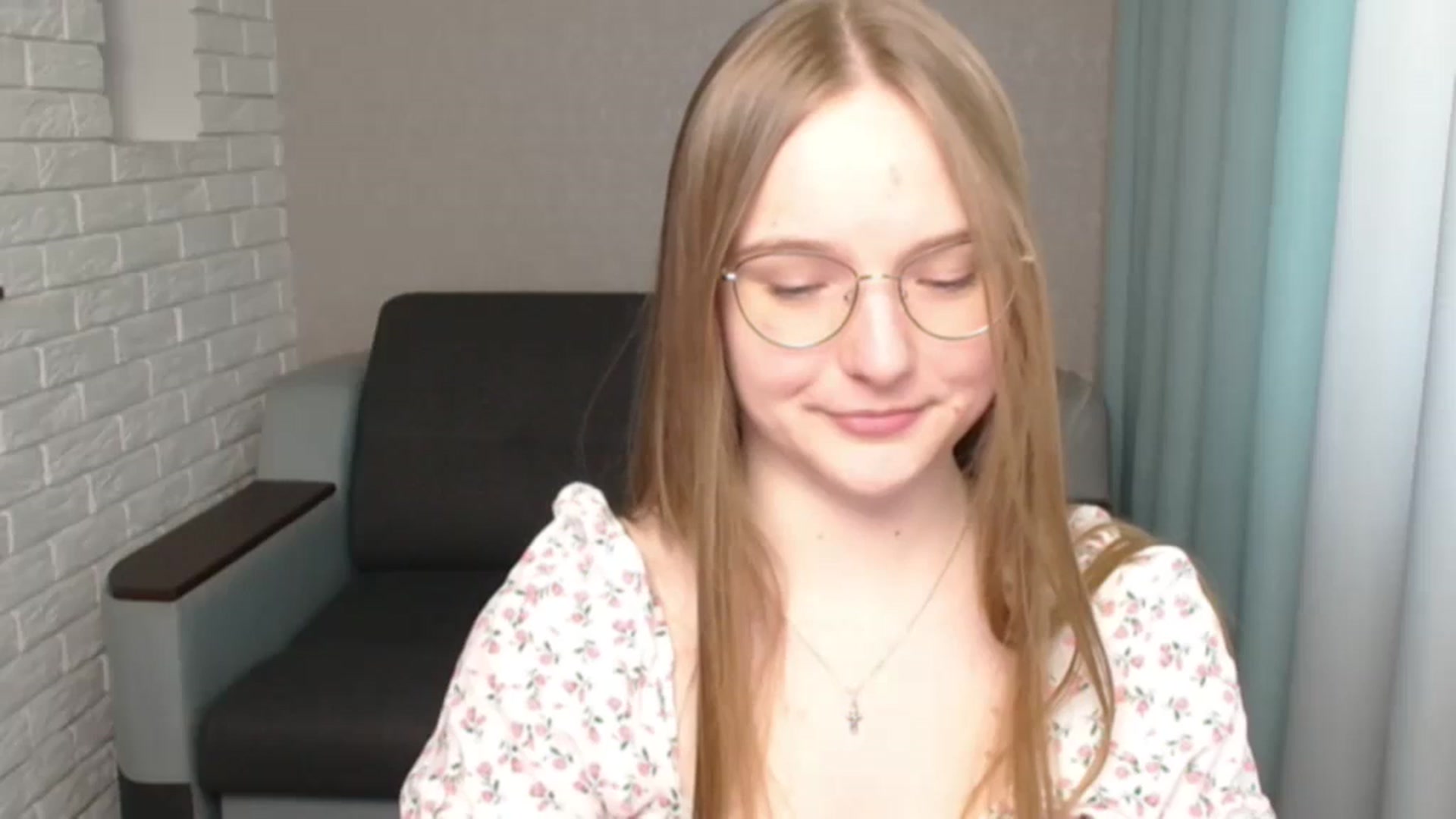 Gallery image thumbnail from Shy_Melany's myfreecams stream on, 05/07/2024, 15:11 image 11 of 20