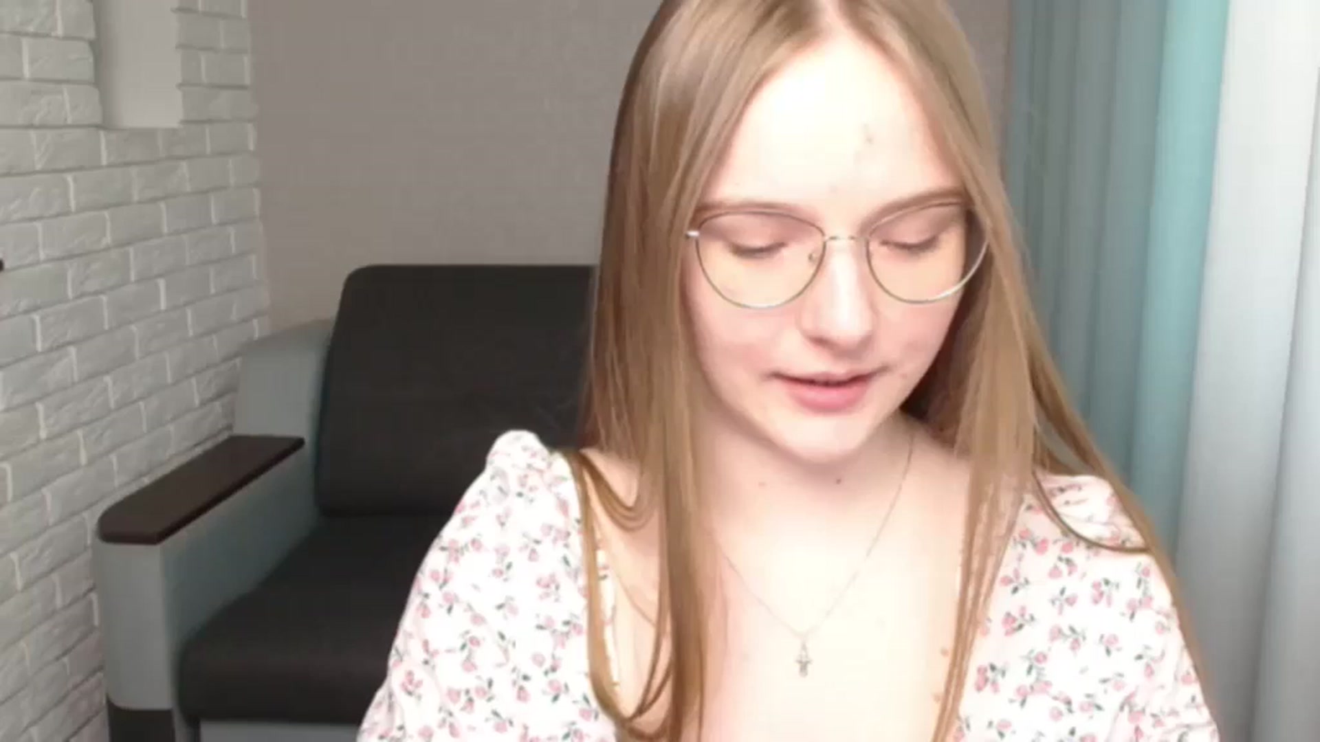 Gallery image thumbnail from Shy_Melany's myfreecams stream on, 05/07/2024, 15:11 image 9 of 20