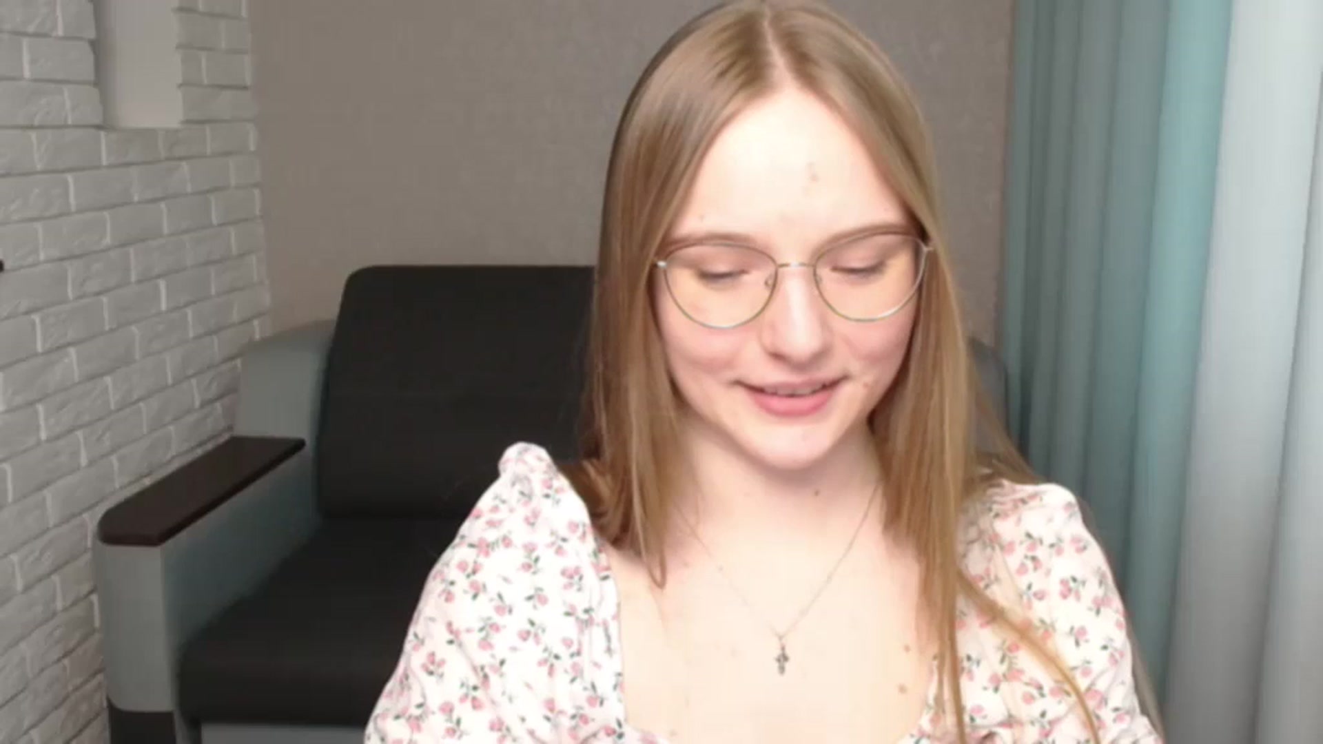 Gallery image thumbnail from Shy_Melany's myfreecams stream on, 05/07/2024, 15:11 image 4 of 20
